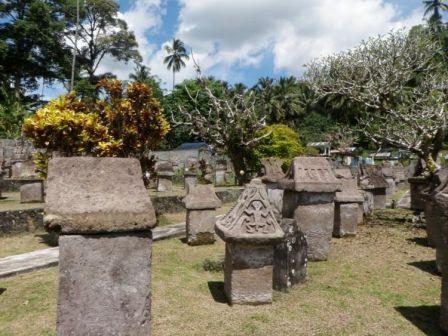 Liburan ke Situs Waruga Sawangan - tempat wisata di Manado