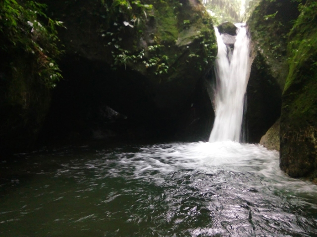Objek Wisata Alam Air Terjun Batu Belah Sibolangit, 1. Danau Linting, 2. Air Terjun Dua Warna, 3. Air Terjun Batu Belah Sibolangit, 4. Gunung Sibayak, 5. Bukit Lawang, 6. Sungai Bukit Lawang, 7. Penangkaran Buaya Asam Kumbang Medan, 8. Istana Maimun Medan, 9. Masjid Raya Medan, 10. Air Terjun Sipiso-piso Tongging, 11. Rahmat Gallery Medan, 12. Liburan Asyik ke Kampung Keling Medan, 13. Menikmati Pesona Keindahan Air Terjun Tangkahan, 14. Mencoba Keseruan Naik Gajah di Tangkahan, 15. Tempat Wisata Seru Danau Lau Kawar, 16. Objek Wisata Menarik Salju Panas Tinggi Raja, 17. Tempat Wisata Anak Mickey Holiday Berastagi, 18. Taman Alam Lumbini Tempat Wisata di Lereng Gunung, 19. Liburan ke Maha Vihara Adhi Maitreya, 20. Wisata Sejarah Museum Sumatera Utara, 21. Objek Wisata Danau Siombak di Medan, 22. Tempat Wisata Kuliner Merdeka Walk di Medan, 23. Kebun Binatang Medan (Medan Zoo), 24. Tempat Wisata Keluarga Mora Indah di Medan, 25. Tempat Liburan Hairos Water Park Medan, 26. Taman Sri Deli, 27. Museum Situs Kota Cina, 28. Museum Militer Bukit Barisan, 29. The Le Hu Garden Medan, 30. Vihara Gunung Timur, 31. Pasar Belawan, 32. Kuil Shri Mariamman, 33. Gedung London Sumatera ( Losum ), 34. Kesawan Square, 35. Balai Kota Lama, 36. Masjid Al-Osmani, 37. Wonders Water World, 38. Gereja Lama Medan, 39. Kantor Pos Medan, 40. Tjong A Fie Mansion, 41. Graham Santa Maria Velangkanni