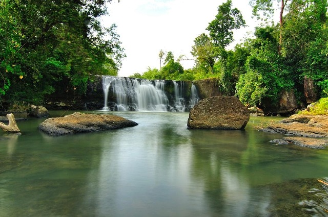 Objek Wisata Alam Curug Dengdeng di Tasikmalaya