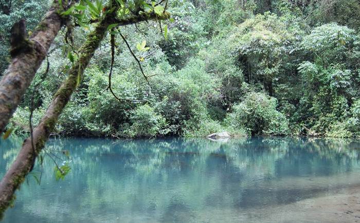 Objek Wisata Alam Telaga Biru di Cianjur via Muliaprabowo.blogspotcom