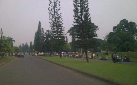 Objek Wisata Keluarga Taman Kemang Pratama Bekasi, 1. Taman Buaya Indonesia Jaya , 2. Waterboom Lippo Cikarang, 3.Gedung Juang 45, 4. Saung Ranggon, 5. Danau Cibeureum, 6. Klenteng Hok Lay Kiong, 7. Vihara Dharma Jaya, 8. Pura Agung Tirta Bhuana , 9. Masjid Jami Al – Hidayah, 10. Pantai Muara Gembong, 11. Pantai Muara Beting, 12. Pantai Muara Bendera, 13.Pantai Mekar, 14. Rumah Pohon, 15. Hutan Kota Bekasi, 16. Danau Marakas, 17. Bumi Perkemahan Karang Kitri, 18. Taman Kemang Pratama, 19. Restoran Kartini Cikarang , 20. Saung Wulan, 21. Taman Alun-alun Kota Bekasi, 22. Kolam Renang Taman Harapan Baru (THB), 23. Kolam Renang Bintang Sport Center, 24. Sport Club Harapan Indah, 25. Kolam Renang Galaxy Tirta Mas, 26. Venetian Water Carnaval, 27. Columbus Waterpark, 28. Go! Wet Waterpark, 29. Curug Parigi, 30. Transera Waterpark, 31. Snow World International Revo Town, 32. Situ Gede Bekasi, 33. Sirkus Waterplay, 34. Rainbow Garden, 35. Fun Park Waterboom Bekasi, 36. Danau Duta Harapan, 37. Taman Hijau Pekayon, 38. Taman Gigi, 39. Hutan Kota Patriot Bina Bangsa, 40. Taman Jatiasih, 41. Islamic Center Bekasi, 42. Stadion Patriot Candrabaga, 43. Wisata Bumi Restu, 44. Penguin Waterpark, 45. Grand Splash Waterpark, 47. Camping Ground Kalam Kopen, 48. Tugu Skatepark, 49. Kolam Renang Green Park, 50. Kolam Renang Persada Kemala, 51. Danau Elysum, 52. Jembatan Magnetica, 53. Piramida Terbalik Summarecon Bekasi, 54. Situ Rawa Binong, 55. Stadion Wibawa Mukti, 56. Taman Sehati, 57. Jababeka Botanical Garden, 58. Puri Nirwana Waterpark, 59. Megati Waterpark