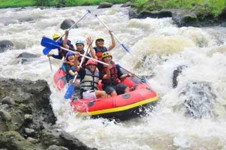 Objek Wisata Menantang Konto River Rafting di Kediri