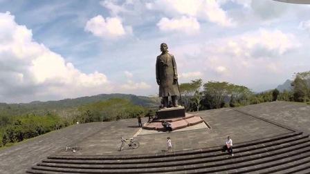 Objek Wisata Sejarah Monumen Jendral Sudirman di Pacitan, 1. Pantai Klayar, 2. Pantai Srau, 3. Pantai Watu Karung, 4. Pantai Banyu Tibo , 5. Sungai Maron, 6. Monumen Jendral Sudirman , 7. Banyu Anget Tirto Husodo Hot Spring, 8. Pantai Kasap, 9. Pantai Teleng Ria, 10. Pantai Pidakan, 11. Destinasi Wisata Pantai Soge di Pacitan, 12. Pantai Buyutan, 13. Pantai Karang Bolong, 14. Pantai Seruni Pacitan, 15. Pantai Tawang , 16. Pantai Kaliuluh, 17. Pantai TAMAN Ngadirojo, 18. Pantai Kunir, 19. Goa Gong, 20. Goa Tabuhan, 21. Goa Luweng Jaran , 22. Goa Song Terus, 23. Goa Putri, 24. Pantai Tamperan, 25. Pantai Wawaran, 26. Bukit Pakis – Bukit Bintang, 27. Pantai Langitan, 28. Beiji park pacitan, 28. Sungai Cokel, 29. Sentono Gentong Pacitan, 30. Pantai Pancer Dorr, 31. Alun-Alun Pacitan, 32. Jurug Gringsing  , 33. Pantai Watu Bale, 34. Pantai Pangasan, 35. Pantai Ngandul, 36. Pantai Denombo, 37. Pantai Plumbungan, 38. Pantai TAMAN Ngadirojo Pacitan, 39. Goa Selo Arum, 40. Mandi Angin Pacitan, 41. Masjid Agung Pacitan, 42. Grojogan Dhuwur Pacitan, 43. Curug Sabun, 44. Gerojokan Mbedayu, 45. Tlogo Sono, 46. Pantai anakan, 47. Tempat Wisata Kuliner Terkenal Nasi Tiwul 