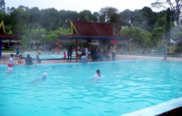 Objek Wisata Pemandian Air Panas Ciawi Tasikmalaya