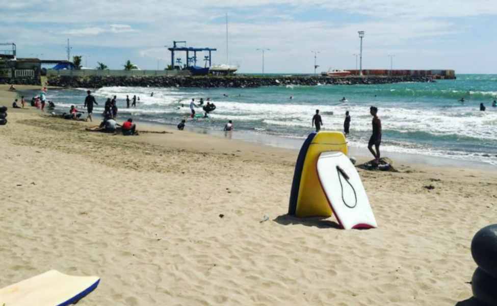 Pantai Jambu, 1. Tempat Wisata Populer Pantai Anyer di Banten, 2. Tempat Wisata Keluarga Pantai Tanjung Lesung di Banten, 3. Objek Wisata Menantang Gunung Krakatau di Banten, 4. Tempat Wisata Seru ke Kampung Baduy di Banten, 5. Destinasi Wisata Pantai Sawarna di Banten, 6. Obyek Wisata Pulau Umang di Banten, 7. Tempat Wisata Menantang Arung Jeram Sungai Ciberang di Banten, 8. Objek Wisata Religi Masjid Agung Banten, 9. Liburan Seru ke Pulau Dua / Pulau Burung di Banten, 10. Tempat Wisata Alam Rawa Dano di Banten, 11. Tempat Wisata Keluarga Pantai Bagedur di Banten, 12. Berwisata ke Danau Tasikardi di Banten, 13. Destinasi Wisata Pulau Sangiang di Banten, 14. Tempat Wisata Paling Terkenal Pantai Carita di Banten, 15. Tempat Wisata Unik Pantai Karang Bolong di Banten, 16. Objek Wisata Taman Nasional Ujung Kulon di Banten, 17. Objek Wisata Pantai Ciputih di Pandeglang Banten, 18. Tempat Wisata Pantai Cihara Lebak Banten, 19. Objek Wisata Pantai dan Pelabuhan Merak di Banten, 20. Tempat Wisata Pantai Karang Taraje di Banten, 21. Objek Wisata Pantai Karangsongsong Cibobos di Banten, 22. Destinasi Wisata Pantai Mabak di Banten, 23. Tujuan Wisata Alam Air Terjun Cihear di Banten, 24. Objek Wisata Air Terjun Gendang di Banten, 25. Objek Wisata Air Terjun Curug Putri di Banten, 26. Objek Wisata Pemandian Air Panas Cisolong di Banten, 27. Wahana Bermain Water World Citra Raya di Tangerang Banten, 28. Wisata Pemandian Cikoromoy di Banten, 29. Destinasi Wisata Pulau Cangkir di Tangerang, 30. Objek Wisata Situ Cipondoh di Tangerang, 31. Liburan Seru ke Marcopolo Water Adventure di Tangerang, 32. Tempat Wisata Keluarga Ocean Park Water Adventure di Tangerang Selatan, 33. Objek Wisata Taman Buaya Tanjung Pasir di Tangerang, 34. Gunung Pinang, 35. Istana Surosowan, 36. Pantai Sambolo, 37. Benteng Speelwijk, 38. Curug Bumi, 39. Hutan Kayu Putih Kragilan, 40. Situ Rawa Arum, 41. Pulau Lima, 42. Monumen Lengkong, 43. CAS Water Park Pandeglang, 44. Kota Kuno Banten, 45. Kandank Jurank Doank, 46. Pulau Peucang, 47. Curug Betung, 48. Pantai Cibeureum, 49. Pantai Marina, 50. Pantai Pasir Putih Florida, 51. Pantai Jambu, 52. Pulau Panaitan, 53. Telaga Biru Cigaru, 54. Tebing Koja Kandang Godzilla, 55. Pantai Tanjung Burung, 56. Museum Benteng Heritage, 57. Dermaga TPI Tanjung Pasir, 58. Masjid Kali Pasir, 59. Keramat Solear, 60. Kelenteng Tjo Soe Kong, 61. Kelenteng Sampo Tay Jin, 62. Kelenteng Boen San Bio, 63. Kelenteng Boen Hay Bio, 64. Jembatan Pelengkung