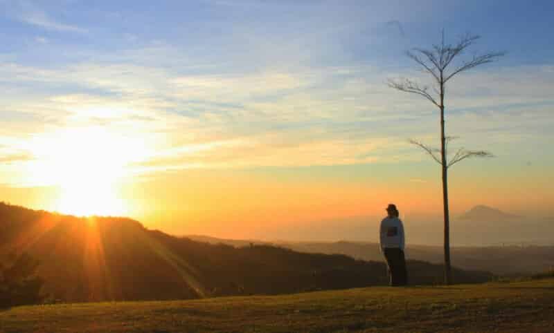 Puncak Tetetana Kumelembuai