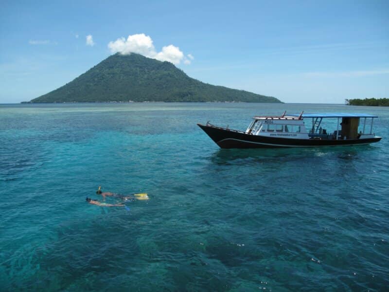 Pulau Manado Tua
