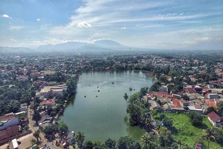 Setu Cilodong, 1. Tempat Wisata Alam Kampung 99 Pepohonan di Depok, 2. Tempat Wisata Religi Masjid kubah emas di Depok, 3. Taman Wisata Keluarga Pasir Putih Depok, 4. Objek Wisata Anak dan Keluarga Godong Ijo Depok, 5. Tempat Wisata Seru Fantasi Water Park di Depok, 6. Kolam Renang / Water Park Ceria Depok, 7. Kolam Renang Tirta Sari Depok Timur, 8. Wahana Liburan Seru Kolam Renang Paragon Depok, 9. Bermain ke Kolam Renang Gema Pesona Depok, 10. Objek Wisata Seru Pondok Zidane Depok, 11. Tempat Wisata Taman Bunga Wiladatika Depok, 12. Liburan Asyik ke Agrowisata Belimbing Dewa Depok, 13. Liburan ke Hutan Kota Depok, 14. Tempat Wisata Studio Alam TVRI Depok, 15. Liburan Seru ke D’Kandang Amazing Farm Depok, 16. Liburan ke Setu Pengasinan Depok, 17. Depok Plaza, 18. Detos/Depok Town Square | Pusat belanja, 19. Cagar Alam Kota Depok, 20. Situ Besar depok (Situ lio), 21. Situ Cilangkap, 22. Situ Citayam Kota Depok, 23. Liburan Seru ke Situ Pladen Beji, 24. Liburan ke Situ Asih Pulo Pancoran Emas Depok, 25. Wisata Sambil Olahraga di Pacuan Kuda Tapos, 26. Liburan Menantang Arung Jeram di Sungai Ciliwung, 27. Rumah Kabeda, 28. Telaga Arwana, 29. Kampung 3D Depok, 30. Taman Wisata Herbal Insani, 31. Taman Pemuda Pratama, 32. Sukatani Park, 33. Taman Wisata Permata Buana, 34. Taman Merdeka, 35. Hutan Kota UI, 36. Danau Kenanga UI, 37. Rumah Keramik F Widayanto, 38. Saung Talaga, 39. Taman Mekarsari Depok, 40. Kolam Renang Griya Tugu Asri, 41. Setu Bojongsari, 42. Setu Cilodong, 43. Situ Jatijajar, 44. Situ Rawa Besar, 45. Green Lake View Waterpark, 46. Arina Waterpark, 47. Taman Lembah Mawar, 48. Taman Lembah Gurame