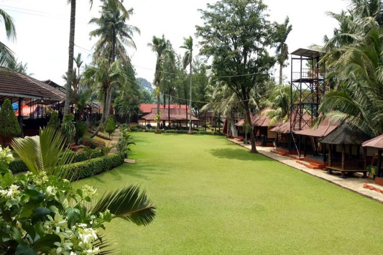 Taman Wisata Pulau Situ Gintung, 1. Tempat Wisata Pantai Tanjung Pasir di Tangerang, 2. Tanjung Kait di Tangerang, 3. Wisata Religi Masjid Al-Adzom di Tangerang, 4. Objek Wisata Bendungan Pintu Air Sepuluh di Tangerang, 5. Wisata Seru ke Masjid Pintu Seribu di Tangerang, 6. Destinasi Wisata Pulau Cangkir di Tangerang, 7. Objek Wisata Situ Cipondoh di Tengerang, 8. Liburan Seru ke Marcopolo Water Adventure di Tangerang, 9. Tempat Wisata Keluarga Ocean Park Water Adventure di Tangerang Selatan, 10. Objek Wisata Taman Buaya Tanjung Pasir di Tangerang, 11. Tempat Wisata Alam Hutan Kota BSD di Tangerang, 12. Tempat Wisata Keluarga Water World Citra Raya di Tangerang, 13. Destinasi Wisata Seru ke Kawasan Lippo Karawaci di Tangerang, 14. Tempat Wisata Belanja Kawasan Gading Serpong, 15. Tempat Wisata Kuliner Enak Flavor Bliss Alam Sutera di Tangerang, 16. Objek Wisata Klenteng Boen Tek Bio di Tangerang, 17. Telaga Cisoka, 18. Tebing Koja, 19. Taman Wisata Pulau Situ Gintung, 20. Taman Potret, 21. Citra Raya World of Wonders, 22. Taman Gajah Tunggal, 23. Kandank Jurank Doank, 24. Situ Cihuni, 25. Situ Bulakan, 26. Scientia Square Park, 27. Tanah Tingal, 28. Upside Down World Alam Sutera, 29. Wisata Alam Hutan Kota, 30. Garden Lantern Maze Market, 31. Pasar Lama Tangerang, 32. Taman Prestasi, 33. Taman Kunci Cikokol, 34. Phi Phi Club Greenwich Park, 35. BX Rink, 36. Branchsto Equestrian Park, 37. Benteng Heritage Museum, 38. Amsterdam Waterpark, 39. Sakura Garden AEON Mall, 40. Kampung Bekelir, 41. Taman Bambu, 42. Taman Kota 1 BSD, 43. Kelenteng Sampo Tay Jin, 44. Froggy BSD, 45. BSD Xtreme Park, 46. Fun Park WaterBoom, 47. Taman Menteng Bintaro, 48. Boen Hay Bio Temple, 49. Little Jungle Playground, 50. Klenteng Tjo Soe Kong, 51. Vihara Padumuttara, 52. Keramat Solear, 53. Cisadane, 54. Summarecon Mall Serpong, 55. Danau Tomang, 56. Fun and Fit Qbig, 57. Monumen Lengkong, 58. Flying Deck Cisadane, 59. Taman Pisang, 60. Taman Kunang-Kunang, 61. Taman Pramuka, 62. Batavia Splash Water Adventure, 63. Pulo Saiji Water Adventure