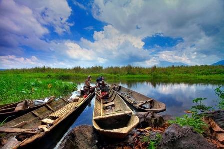 Tempat Wisata Alam Rawa Dano di Banten, 1. Tempat Wisata Populer Pantai Anyer di Banten, 2. Tempat Wisata Keluarga Pantai Tanjung Lesung di Banten, 3. Objek Wisata Menantang Gunung Krakatau di Banten, 4. Tempat Wisata Seru ke Kampung Baduy di Banten, 5. Destinasi Wisata Pantai Sawarna di Banten, 6. Obyek Wisata Pulau Umang di Banten, 7. Tempat Wisata Menantang Arung Jeram Sungai Ciberang di Banten, 8. Objek Wisata Religi Masjid Agung Banten, 9. Liburan Seru ke Pulau Dua / Pulau Burung di Banten, 10. Tempat Wisata Alam Rawa Dano di Banten, 11. Tempat Wisata Keluarga Pantai Bagedur di Banten, 12. Berwisata ke Danau Tasikardi di Banten, 13. Destinasi Wisata Pulau Sangiang di Banten, 14. Tempat Wisata Paling Terkenal Pantai Carita di Banten, 15. Tempat Wisata Unik Pantai Karang Bolong di Banten, 16. Objek Wisata Taman Nasional Ujung Kulon di Banten, 17. Objek Wisata Pantai Ciputih di Pandeglang Banten, 18. Tempat Wisata Pantai Cihara Lebak Banten, 19. Objek Wisata Pantai dan Pelabuhan Merak di Banten, 20. Tempat Wisata Pantai Karang Taraje di Banten, 21. Objek Wisata Pantai Karangsongsong Cibobos di Banten, 22. Destinasi Wisata Pantai Mabak di Banten, 23. Tujuan Wisata Alam Air Terjun Cihear di Banten, 24. Objek Wisata Air Terjun Gendang di Banten, 25. Objek Wisata Air Terjun Curug Putri di Banten, 26. Objek Wisata Pemandian Air Panas Cisolong di Banten, 27. Wahana Bermain Water World Citra Raya di Tangerang Banten, 28. Wisata Pemandian Cikoromoy di Banten, 29. Destinasi Wisata Pulau Cangkir di Tangerang, 30. Objek Wisata Situ Cipondoh di Tangerang, 31. Liburan Seru ke Marcopolo Water Adventure di Tangerang, 32. Tempat Wisata Keluarga Ocean Park Water Adventure di Tangerang Selatan, 33. Objek Wisata Taman Buaya Tanjung Pasir di Tangerang, 34. Gunung Pinang, 35. Istana Surosowan, 36. Pantai Sambolo, 37. Benteng Speelwijk, 38. Curug Bumi, 39. Hutan Kayu Putih Kragilan, 40. Situ Rawa Arum, 41. Pulau Lima, 42. Monumen Lengkong, 43. CAS Water Park Pandeglang, 44. Kota Kuno Banten, 45. Kandank Jurank Doank, 46. Pulau Peucang, 47. Curug Betung, 48. Pantai Cibeureum, 49. Pantai Marina, 50. Pantai Pasir Putih Florida, 51. Pantai Jambu, 52. Pulau Panaitan, 53. Telaga Biru Cigaru, 54. Tebing Koja Kandang Godzilla, 55. Pantai Tanjung Burung, 56. Museum Benteng Heritage, 57. Dermaga TPI Tanjung Pasir, 58. Masjid Kali Pasir, 59. Keramat Solear, 60. Kelenteng Tjo Soe Kong, 61. Kelenteng Sampo Tay Jin, 62. Kelenteng Boen San Bio, 63. Kelenteng Boen Hay Bio, 64. Jembatan Pelengkung
