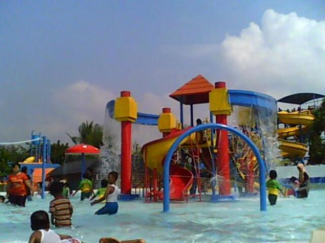 Tempat Wisata Keluarga Mora Indah di Medan - tempat wisata di Medan, 1. Danau Linting, 2. Air Terjun Dua Warna, 3. Air Terjun Batu Belah Sibolangit, 4. Gunung Sibayak, 5. Bukit Lawang, 6. Sungai Bukit Lawang, 7. Penangkaran Buaya Asam Kumbang Medan, 8. Istana Maimun Medan, 9. Masjid Raya Medan, 10. Air Terjun Sipiso-piso Tongging, 11. Rahmat Gallery Medan, 12. Liburan Asyik ke Kampung Keling Medan, 13. Menikmati Pesona Keindahan Air Terjun Tangkahan, 14. Mencoba Keseruan Naik Gajah di Tangkahan, 15. Tempat Wisata Seru Danau Lau Kawar, 16. Objek Wisata Menarik Salju Panas Tinggi Raja, 17. Tempat Wisata Anak Mickey Holiday Berastagi, 18. Taman Alam Lumbini Tempat Wisata di Lereng Gunung, 19. Liburan ke Maha Vihara Adhi Maitreya, 20. Wisata Sejarah Museum Sumatera Utara, 21. Objek Wisata Danau Siombak di Medan, 22. Tempat Wisata Kuliner Merdeka Walk di Medan, 23. Kebun Binatang Medan (Medan Zoo), 24. Tempat Wisata Keluarga Mora Indah di Medan, 25. Tempat Liburan Hairos Water Park Medan, 26. Taman Sri Deli, 27. Museum Situs Kota Cina, 28. Museum Militer Bukit Barisan, 29. The Le Hu Garden Medan, 30. Vihara Gunung Timur, 31. Pasar Belawan, 32. Kuil Shri Mariamman, 33. Gedung London Sumatera ( Losum ), 34. Kesawan Square, 35. Balai Kota Lama, 36. Masjid Al-Osmani, 37. Wonders Water World, 38. Gereja Lama Medan, 39. Kantor Pos Medan, 40. Tjong A Fie Mansion, 41. Graham Santa Maria Velangkanni