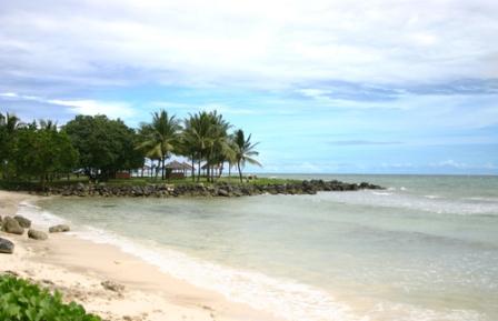 Tempat Wisata Paling Terkenal Pantai Carita di Banten, 1. Tempat Wisata Populer Pantai Anyer di Banten, 2. Tempat Wisata Keluarga Pantai Tanjung Lesung di Banten, 3. Objek Wisata Menantang Gunung Krakatau di Banten, 4. Tempat Wisata Seru ke Kampung Baduy di Banten, 5. Destinasi Wisata Pantai Sawarna di Banten, 6. Obyek Wisata Pulau Umang di Banten, 7. Tempat Wisata Menantang Arung Jeram Sungai Ciberang di Banten, 8. Objek Wisata Religi Masjid Agung Banten, 9. Liburan Seru ke Pulau Dua / Pulau Burung di Banten, 10. Tempat Wisata Alam Rawa Dano di Banten, 11. Tempat Wisata Keluarga Pantai Bagedur di Banten, 12. Berwisata ke Danau Tasikardi di Banten, 13. Destinasi Wisata Pulau Sangiang di Banten, 14. Tempat Wisata Paling Terkenal Pantai Carita di Banten, 15. Tempat Wisata Unik Pantai Karang Bolong di Banten, 16. Objek Wisata Taman Nasional Ujung Kulon di Banten, 17. Objek Wisata Pantai Ciputih di Pandeglang Banten, 18. Tempat Wisata Pantai Cihara Lebak Banten, 19. Objek Wisata Pantai dan Pelabuhan Merak di Banten, 20. Tempat Wisata Pantai Karang Taraje di Banten, 21. Objek Wisata Pantai Karangsongsong Cibobos di Banten, 22. Destinasi Wisata Pantai Mabak di Banten, 23. Tujuan Wisata Alam Air Terjun Cihear di Banten, 24. Objek Wisata Air Terjun Gendang di Banten, 25. Objek Wisata Air Terjun Curug Putri di Banten, 26. Objek Wisata Pemandian Air Panas Cisolong di Banten, 27. Wahana Bermain Water World Citra Raya di Tangerang Banten, 28. Wisata Pemandian Cikoromoy di Banten, 29. Destinasi Wisata Pulau Cangkir di Tangerang, 30. Objek Wisata Situ Cipondoh di Tangerang, 31. Liburan Seru ke Marcopolo Water Adventure di Tangerang, 32. Tempat Wisata Keluarga Ocean Park Water Adventure di Tangerang Selatan, 33. Objek Wisata Taman Buaya Tanjung Pasir di Tangerang, 34. Gunung Pinang, 35. Istana Surosowan, 36. Pantai Sambolo, 37. Benteng Speelwijk, 38. Curug Bumi, 39. Hutan Kayu Putih Kragilan, 40. Situ Rawa Arum, 41. Pulau Lima, 42. Monumen Lengkong, 43. CAS Water Park Pandeglang, 44. Kota Kuno Banten, 45. Kandank Jurank Doank, 46. Pulau Peucang, 47. Curug Betung, 48. Pantai Cibeureum, 49. Pantai Marina, 50. Pantai Pasir Putih Florida, 51. Pantai Jambu, 52. Pulau Panaitan, 53. Telaga Biru Cigaru, 54. Tebing Koja Kandang Godzilla, 55. Pantai Tanjung Burung, 56. Museum Benteng Heritage, 57. Dermaga TPI Tanjung Pasir, 58. Masjid Kali Pasir, 59. Keramat Solear, 60. Kelenteng Tjo Soe Kong, 61. Kelenteng Sampo Tay Jin, 62. Kelenteng Boen San Bio, 63. Kelenteng Boen Hay Bio, 64. Jembatan Pelengkung