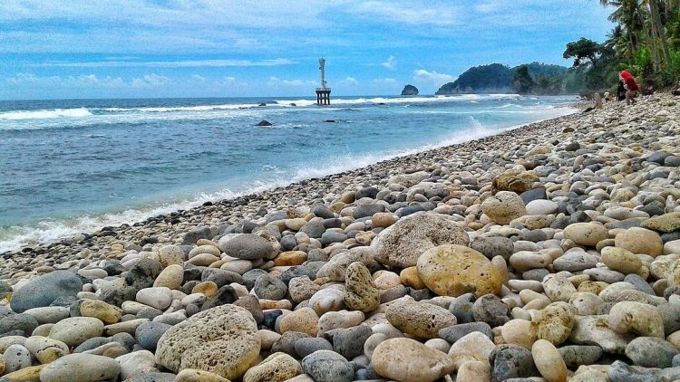 Tempat Wisata Pantai Pidakan Pacitan via Instagram.com @rinanti_, 1. Pantai Klayar, 2. Pantai Srau, 3. Pantai Watu Karung, 4. Pantai Banyu Tibo , 5. Sungai Maron, 6. Monumen Jendral Sudirman , 7. Banyu Anget Tirto Husodo Hot Spring, 8. Pantai Kasap, 9. Pantai Teleng Ria, 10. Pantai Pidakan, 11. Destinasi Wisata Pantai Soge di Pacitan, 12. Pantai Buyutan, 13. Pantai Karang Bolong, 14. Pantai Seruni Pacitan, 15. Pantai Tawang , 16. Pantai Kaliuluh, 17. Pantai TAMAN Ngadirojo, 18. Pantai Kunir, 19. Goa Gong, 20. Goa Tabuhan, 21. Goa Luweng Jaran , 22. Goa Song Terus, 23. Goa Putri, 24. Pantai Tamperan, 25. Pantai Wawaran, 26. Bukit Pakis – Bukit Bintang, 27. Pantai Langitan, 28. Beiji park pacitan, 28. Sungai Cokel, 29. Sentono Gentong Pacitan, 30. Pantai Pancer Dorr, 31. Alun-Alun Pacitan, 32. Jurug Gringsing  , 33. Pantai Watu Bale, 34. Pantai Pangasan, 35. Pantai Ngandul, 36. Pantai Denombo, 37. Pantai Plumbungan, 38. Pantai TAMAN Ngadirojo Pacitan, 39. Goa Selo Arum, 40. Mandi Angin Pacitan, 41. Masjid Agung Pacitan, 42. Grojogan Dhuwur Pacitan, 43. Curug Sabun, 44. Gerojokan Mbedayu, 45. Tlogo Sono, 46. Pantai anakan, 47. Tempat Wisata Kuliner Terkenal Nasi Tiwul 