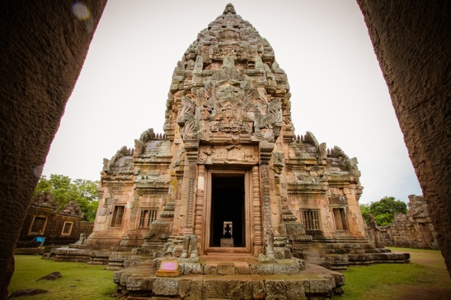 Tempat Wisata Sejarah Phanom Rung di Thailand, 1. Objek Wisata Nong Nooch Tropical Botanical Garden di Thailand , 2. Tempat Wisata Paling Terkenal Phuket di Thailand, 3. Tempat Wisata Kuliner Khao San Road di Thailand, 4. Tempat Wisata Favorit Wat Arun di Thailand, 5. Tempat Wisata Grand Palace di Thailand, 6. Destinasi Wisata ke Chiang Rai di Thailand, 7. Destinasi Wisata ke Pai di Thailand, 8. Tempat Wisata Sejarah Phanom Rung di Thailand, 9. Obyek Wisata Seru Railay di Thailand, 10. Objek Wisata Kuil Wat Benchamabophit di Thailand, 11. Objek Wisata Wat Ratchanatdaram di Thailand, 12. Objek Wisata Candi Wat Chedi Luang di Thailand, 13. Liburan Seru ke Safari World di Thailand, 14. Objek Wisata Wat Phra Kaew di Thailand, 15. Objek Wisata Unik Wat Pho di Thailand, 16. Berwisata ke Wat Phra That Doi Suthep di Thailand, 17. Tempat Wisata Alam Roller Cave National Park di Thailand, 18. Tempat Wisata Keluarga Cha-am di Thailand, 19. Tempat Wisata Pantai Hua Hin yang Terkenal di Thailand, 20. Destinasi Wisata Koh Samui di Thailand, 21. Tempat Wisata Koh Chang di Thailand, 22. Destinasi Wisata Seru Krabi di Thailand, 23. Liburan ke Pattaya di Thailand, 24. Objek Wisata Phu Thok di Thailand, 25. Liburan Seru ke Salaeng Luang National Park di Thailand, 26. Tempat Wisata Doi Mae Hua Kham di Thailand, 27. Objek Wisata Phu Rua Taman Nasional di Thailand, 28. Liburan Seru ke Puncak galaksi Kanchanaburi di Thailand, 29. Destinasi Agrowisata Doi Ang Khang Mon di Thailand, 30. Objek Wisata Khao Kho di Thailand, 31. Tempat Wisata Belanja Chiang Mai di Thailand, 32. Tempat Belanja Murah di Pratunam Market Thailand, 33. Tempat Wisata Belanja di Amarin Plaza Thailand, 34. Phu Thap Boek, 35. Dream World Garden, 36. Baan Pinsuwan Benjarong, 37. Wat Khanon Temple, 38. Sungai Mekong, 39. Pasar Tradisional Jed Samian, 40. Sampran Riverside Market, 41. Pembuatan Keramik dan Vas Naga, Tao Hong Thai Ceramic Factory, 42. Baiyoke Sky Bangkok, 43. Ayutthaya, 44. Suphattra Land, 45. Chatuchak Weekend Market, 46. Madame Tussaud, 47. Sanctuary Of Truth, 48. Bangkok Dinner Cruises, 49. Four Face Buddha, 50. Siam Ancient City, 51. Emporium Mall, 52. Siam Niramit Show