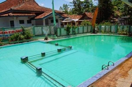 Tempat Wisata Seru Pemandian Kalibacin di Purwokerto, 1. Objek Wisata Terkenal Baturaden di Purwokerto, 2. Tempat Wisata Alam Curug Gede di Purwokerto, 3. Objek Wisata Alam Air Terjun Curug Ceheng di Purwokerto, 4. Tempat Wisata Seru di Baturraden Adventure Forest Purwokerto, 5. Objek Wisata Air hangat belerang di Pancuran 7 di Purwokerto, 6. Tempat Wisata Seru Telaga sunyi di Purwokerto, 7. Objek Wisata Alam Curug Cipendok, 8. Objek Wisata Religi Gua Maria Kaliori di Purwokerto, 9. Wisata Kuliner Mendoan khas Purwokerto, 10. Destinasi Wisata Menantang Mendaki Gunung Slamet, 11. Tempat Wisata Seru Pemandian Kalibacin , 12. Tempat Wisata Keluarga Batur Agung di Purwokerto (Sudah Tutup), 13. Tempat Rekreasi Keluarga Telaga Pucung , 14. Monumen Panglima Besar Jenderal Sudirman , 15. Wahana Rekreasi Dreamland Park Pancasan di Purwokerto, 16. Wahana Permainan Seru Crossworld Paintball, 17. Nyantai di Alun-alun Lama Kota Banyumas, 18. Serunya Liburan di Depo Bay Depo Pelita Purwokerto, 19. Objek Wisata Terbaru Curug Nangga Di Banyumas, 20. Bukit Watu Meja, 21. Museum Bank Rakyat Indonesia, 22. Wisata Bendungan Gerak Serayu, 23. Tempat Wisata Alam Bukit Tranggulasih Purwokerto, 24. Liburan Seru ke Batur Agung Mount of Fun Purwokerto, 25. Wisata Alam Curug Gomblang di Purwokerto, 26. Curug Bayan, 27. Curug Telu, 28. Bukit Bintang Baturaden, 29. Wisata Alam Pancuran 3 Purwokerto, 30. Miniatur Dunia Purwokerto (Small World), 31. Bukit Pandang Munggang, 32. Puncak Dinar, 33. Bukit Gadog, 34. Kebun Bunga Matahari Rempoah, 35. Bukit Agaran, 36. Hutan Pinus Limpakuwus, 37. Curug Pinang, 38. The Forest Island, 39. The Village Purwokerto, 40. Bumi Perkemahan Wana Wisata Baturaden, 41. Taman Kaloka Widya Mandala
