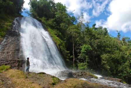 Tujuan Wisata Alam Air Terjun Cihear di Banten, 1. Tempat Wisata Populer Pantai Anyer di Banten, 2. Tempat Wisata Keluarga Pantai Tanjung Lesung di Banten, 3. Objek Wisata Menantang Gunung Krakatau di Banten, 4. Tempat Wisata Seru ke Kampung Baduy di Banten, 5. Destinasi Wisata Pantai Sawarna di Banten, 6. Obyek Wisata Pulau Umang di Banten, 7. Tempat Wisata Menantang Arung Jeram Sungai Ciberang di Banten, 8. Objek Wisata Religi Masjid Agung Banten, 9. Liburan Seru ke Pulau Dua / Pulau Burung di Banten, 10. Tempat Wisata Alam Rawa Dano di Banten, 11. Tempat Wisata Keluarga Pantai Bagedur di Banten, 12. Berwisata ke Danau Tasikardi di Banten, 13. Destinasi Wisata Pulau Sangiang di Banten, 14. Tempat Wisata Paling Terkenal Pantai Carita di Banten, 15. Tempat Wisata Unik Pantai Karang Bolong di Banten, 16. Objek Wisata Taman Nasional Ujung Kulon di Banten, 17. Objek Wisata Pantai Ciputih di Pandeglang Banten, 18. Tempat Wisata Pantai Cihara Lebak Banten, 19. Objek Wisata Pantai dan Pelabuhan Merak di Banten, 20. Tempat Wisata Pantai Karang Taraje di Banten, 21. Objek Wisata Pantai Karangsongsong Cibobos di Banten, 22. Destinasi Wisata Pantai Mabak di Banten, 23. Tujuan Wisata Alam Air Terjun Cihear di Banten, 24. Objek Wisata Air Terjun Gendang di Banten, 25. Objek Wisata Air Terjun Curug Putri di Banten, 26. Objek Wisata Pemandian Air Panas Cisolong di Banten, 27. Wahana Bermain Water World Citra Raya di Tangerang Banten, 28. Wisata Pemandian Cikoromoy di Banten, 29. Destinasi Wisata Pulau Cangkir di Tangerang, 30. Objek Wisata Situ Cipondoh di Tangerang, 31. Liburan Seru ke Marcopolo Water Adventure di Tangerang, 32. Tempat Wisata Keluarga Ocean Park Water Adventure di Tangerang Selatan, 33. Objek Wisata Taman Buaya Tanjung Pasir di Tangerang, 34. Gunung Pinang, 35. Istana Surosowan, 36. Pantai Sambolo, 37. Benteng Speelwijk, 38. Curug Bumi, 39. Hutan Kayu Putih Kragilan, 40. Situ Rawa Arum, 41. Pulau Lima, 42. Monumen Lengkong, 43. CAS Water Park Pandeglang, 44. Kota Kuno Banten, 45. Kandank Jurank Doank, 46. Pulau Peucang, 47. Curug Betung, 48. Pantai Cibeureum, 49. Pantai Marina, 50. Pantai Pasir Putih Florida, 51. Pantai Jambu, 52. Pulau Panaitan, 53. Telaga Biru Cigaru, 54. Tebing Koja Kandang Godzilla, 55. Pantai Tanjung Burung, 56. Museum Benteng Heritage, 57. Dermaga TPI Tanjung Pasir, 58. Masjid Kali Pasir, 59. Keramat Solear, 60. Kelenteng Tjo Soe Kong, 61. Kelenteng Sampo Tay Jin, 62. Kelenteng Boen San Bio, 63. Kelenteng Boen Hay Bio, 64. Jembatan Pelengkung