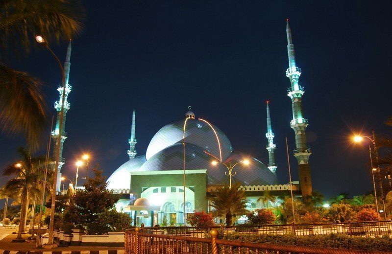 Wisata Religi Masjid Al-Adzom di Tangerang - tempat wisata di Tangerang, 1. Tempat Wisata Pantai Tanjung Pasir di Tangerang, 2. Tanjung Kait di Tangerang, 3. Wisata Religi Masjid Al-Adzom di Tangerang, 4. Objek Wisata Bendungan Pintu Air Sepuluh di Tangerang, 5. Wisata Seru ke Masjid Pintu Seribu di Tangerang, 6. Destinasi Wisata Pulau Cangkir di Tangerang, 7. Objek Wisata Situ Cipondoh di Tengerang, 8. Liburan Seru ke Marcopolo Water Adventure di Tangerang, 9. Tempat Wisata Keluarga Ocean Park Water Adventure di Tangerang Selatan, 10. Objek Wisata Taman Buaya Tanjung Pasir di Tangerang, 11. Tempat Wisata Alam Hutan Kota BSD di Tangerang, 12. Tempat Wisata Keluarga Water World Citra Raya di Tangerang, 13. Destinasi Wisata Seru ke Kawasan Lippo Karawaci di Tangerang, 14. Tempat Wisata Belanja Kawasan Gading Serpong, 15. Tempat Wisata Kuliner Enak Flavor Bliss Alam Sutera di Tangerang, 16. Objek Wisata Klenteng Boen Tek Bio di Tangerang, 17. Telaga Cisoka, 18. Tebing Koja, 19. Taman Wisata Pulau Situ Gintung, 20. Taman Potret, 21. Citra Raya World of Wonders, 22. Taman Gajah Tunggal, 23. Kandank Jurank Doank, 24. Situ Cihuni, 25. Situ Bulakan, 26. Scientia Square Park, 27. Tanah Tingal, 28. Upside Down World Alam Sutera, 29. Wisata Alam Hutan Kota, 30. Garden Lantern Maze Market, 31. Pasar Lama Tangerang, 32. Taman Prestasi, 33. Taman Kunci Cikokol, 34. Phi Phi Club Greenwich Park, 35. BX Rink, 36. Branchsto Equestrian Park, 37. Benteng Heritage Museum, 38. Amsterdam Waterpark, 39. Sakura Garden AEON Mall, 40. Kampung Bekelir, 41. Taman Bambu, 42. Taman Kota 1 BSD, 43. Kelenteng Sampo Tay Jin, 44. Froggy BSD, 45. BSD Xtreme Park, 46. Fun Park WaterBoom, 47. Taman Menteng Bintaro, 48. Boen Hay Bio Temple, 49. Little Jungle Playground, 50. Klenteng Tjo Soe Kong, 51. Vihara Padumuttara, 52. Keramat Solear, 53. Cisadane, 54. Summarecon Mall Serpong, 55. Danau Tomang, 56. Fun and Fit Qbig, 57. Monumen Lengkong, 58. Flying Deck Cisadane, 59. Taman Pisang, 60. Taman Kunang-Kunang, 61. Taman Pramuka, 62. Batavia Splash Water Adventure, 63. Pulo Saiji Water Adventure