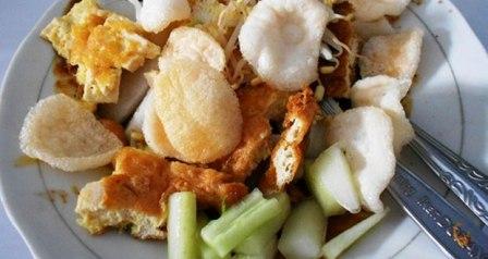 Depot Tahu Lontong Lonceng, 1. Bubur Ayam Agus, 2. Pecel Kawi, 3. Kuliner Malam Pos Ketan Legenda 1967, 4. Sate Landak Bu Ria, 5. Soto Geprak Mbah Djo, 6. Hot Cui Mie Gloria Malang, 7. Toko Oen, 8. Cafe Jagung Jaya Abadi, 9. Warung Ronde Titoni, 10. Depot Hok Lay, 11. Rumah Makan Cairo, 12. Putu Lanang Celaket, 13. Bakpao Boldy, 14. Mie Gajah Mada, 15. Rujak Cingur Bude Ruk, 16. Warung Lama Haji Ridwan, 17. Depot Tahu Lontong Lonceng, 18. Burger Buto, 19. Pia Mangkok Malang, 20. STMJ Glintung, 21. Mie Iblis Malang, 22. Surabi Gendut, 23. Gado-Gado Citra Kota Malang, 23. Bakso President, 24. Lesehan Pak H. SHOLEH, 25. Lesehan Yogyakarta Malang, 26. Taman Indie Resto Malang, 27. Amsterdam Garden Resto & Steak House Malang, 28. Malibu Steak ‘n’ Pizza Malang, 29. Padi Resto Galeri Malang, 30. Ikan Bakar 52 Malang, 31. Ikan Goreng Pangeran Muda Malang, 32. Ikan Bakar Cianjur ( IBC ), 33. Pondok Desa Kampung Telaga Malang, 34. Javanine Restaurant, 35. Rumah Makan Inggil, 36. Bakso Bakar Trowulan, 37. Depot Rawon Nguling, 38. WellDuck Bebek Goreng & Bakar, 39. Ayam Kremes Madura Potre Koneng, 40. Bakso Bakar Pahlawan Trip Malang, 41. Harmoni Resto Cafe Malang, 42. Baegopa Malang, 43. Pecel Pyuur (Brisam) Malang, 44. Mie Tomcat Malang, 45. Rawon Brintik, Warung Bu Napsiah Malang, 46. Noodle Inc Malang, 47. Bakso Kota Cak Man Malang, 48. Warung Spesial Sambal Malang, 49. Mie Jogging Malang, 50. Ayam Bakar Lientang Malang, 51. Dapur Resto Kota Malang, 52. Waroeng Bamboe Lesehan Sidomulyo, 53. Omah Kitir Cafe Factory, 54. Waroeng Lesehan Pring Pethuk, 53. Melati Restaurant, 54. Rumah Opa Kitchen And Lounge, 55. Rumah Coffee Loe Mien Toe, 56. Madam Wang Secret Garden, 57. Daerah Payung, 58. Rumah Sosis, 59. Jungle Fast Food Resto, 60. Ria Djenaka Batu, 61. Warung Sate Kelinci, 62. Warung Wareg, 63. Sate Hotplet, 64. Racel Risol, 65. Illy Cafe Lai Lai, 66. Ayam Pakuan, 67. Warung Mie Setan, 68. Orem-orem Khas Arema, 69. Surabi Imut, 70. Bakso Bakar Pak Man, 71. Cwie Mie Malang, 72. Sate dan Gule Kambing Haji Paino Bunul (Tahun 1973 – Sekarang), 73. Depot Soto Lombok (Tahun 1955 – Sekarang), 74. Soto Daging Pak Markeso (Tahun 1950 – Sekarang), 75. Soto Daging Rahayu (sejak 1928), 76. Warung Bu Haji AREMA