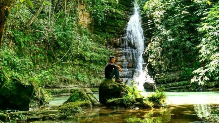 Hutan Wanagama, 1. Pantai Pok Tunggal, 2. Pantai Siung, 3. Pantai Indrayanti (Pantai Pulang Sawal), 4. Pantai Baron, 5. Pantai Jogan, 6. Pantai Sundak, 7. Pantai Krakal, 8. Goa Gelatik, 9. Air Terjun Sri Gethuk, 10. Gua Seropan, 11. Gua Jomblang, 12. Cave Tubing Kalisuci, 13. Gunung Nglanggeran, 14. Pantai Sadranan, 15. Bukit Bintang, 16. Pantai Ngobaran, 17. Pantai Gesing, 18. Bukit Kosakora, 19. Pantai Wedi Ombo, 20. Pantai Slili, 21. Pantai Timang, 22. Pantai Jungwok, 23. Rafting di Kali Oyo Gunungkidul, 24. Pantai Seruni, 25. Pantai Drini, 26. Pantai Sepanjang, 27. Goa Bribin, 28. Goa Kalisuci Gunung Kidul, 29. Alun-alun Wonosari (Alun-alun Pemda), 30. Pantai Kukup, Desa Kemadang, Kecamatan Tanjungsari, 31. Embung Batara Sriten, 32. Pantai Sadeng, 33. Goa Cokro, 34. Goa Lowo, 35. Pantai Ngrenehan, 36. Gua Maria Tritis, 37. Desa Wisata Jelok, 38. Desa Wisata Nglanggeran, 39. Goa Jomblang – Grubug, 40. Goa Paesan, 41. Gunung Patuk atau Bukit Hargodumilah, 42. Gunung Gambar, 43. Telaga Jonge, 44. Dam Beton Indah dan Bendungan Simo, 45. Rest Area Bunder, 46. Goa Cerme, 47. Goa Langse, 48. Pantai Ngandong, 49. Gunung Kendil, 50. Goa Cokakan, 51. Gunung Api Purba Nglanggeran, 52. Bengawan Solo Purba (Telaga Suling), 53. Desa Wisata Umbulrejo, 54. Kawasan Karst Pegunungan Sewu, 55. Telaga Kemuning, 56. Hutan Wanagama, 57. Situs Gambirowati atau Pesanggrahan Gambirowati, 58. Goa Jlamprong, Goa Gesing, Goa Sinden, 59. Desa Wisata Bejiharjo, 60. Desa Wisata Bleberan, 61. Desa Wisata Mojo, 62. Desa Wisata Bobung, 63. Desa Wisata Wonosadi, 64. Desa Wisata Garotan, 65. Lembah Karst Mulo, 66. Hutan Bunder, 67. Hutan Wonosadi, 68. Situs Megalitik Sokoliman, 69. Situs Gunungbang, 70. Pertapaan Kembang Lampir, 71. Pantai Nguyahan, 72. Goa Rancang Kencono