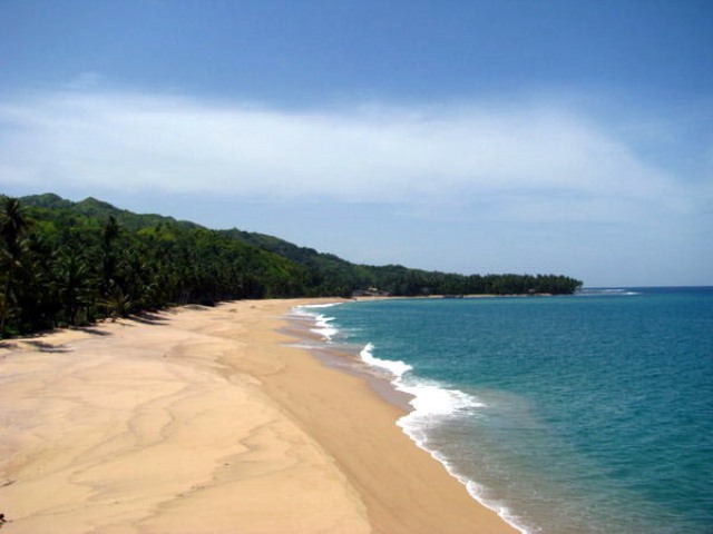 Keindahan Pantai Sawarna, 1. Pantai Karang Bokor, 2. Pantai Pasir Putih Sawarna, 3. Curug Ciporolak, 4. Curug Cihear, 5. Curuh Kanteh, 6. Agrowisata Kebun Teh Cikuya, 7. Curug Kumpay, 8. Curug Cibangkit, 9. Curug Sipayung, 10. Situ Palayangan, 11. Pantai Talanca, 12. Wisata Seni Batik Khas Lebak, 13. Situs Cibedug, 14. Wisata Air Panas Senanghati, 15. Pantai Suka Hujan, 16. Pantai Cihara, 17. Pantai Goa Langir Sawarna, 18. Gua Seribu Candi, 19. Wisata Tapak Kaki Raksasa si Kabayan, 20. Wisata Air Panas Cipanas, 21. Wisata Kampung Baduy, 22. Pantai Karang Malang, 23. Objek Wisata Samaun’s Hill Park, 24. Pantai Ciantir, 25. Pantai Bagedur, 26. Pantai Tanjung Layar, 27. Curug Munding, 28. Situ Cicinta, 29. Curug Sata, 30. Wisata Arung Jeram Sungai Ciberang, 31. Curug Cimayang, 32. Gua Maria Bukit Kanada, 33. Alun – alun Rangkasbitung, 34. Museum Multatuli Lebak, 35. Pantai Karang Songsong