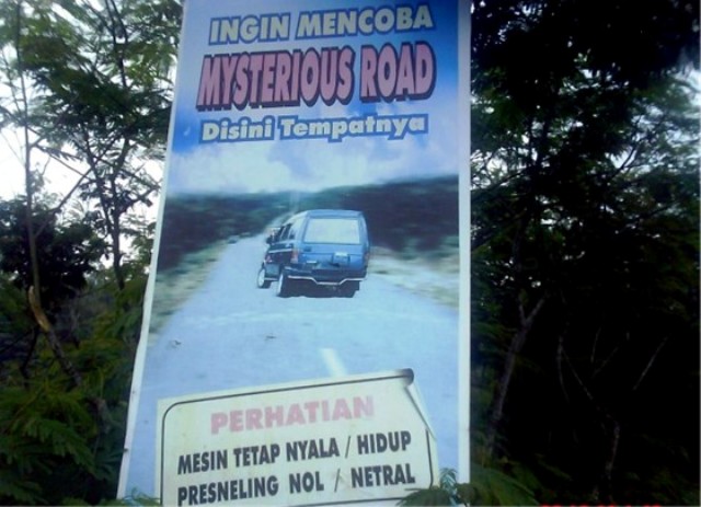 Mysterious Road Gunung Kelud Kediri, Informasi Umum, Rute Menuju Wisata Gunung Kelud, Harga Tiket Wisata Gunung Kelud, Jam Operasional, Rute Pendakian Gunung Kelud, Fasilitas Gunung Kelud, Wisata Gunung Kelud, Sumber Air Panas Gunung Kelud, Tips Wisata Gunung Kelud