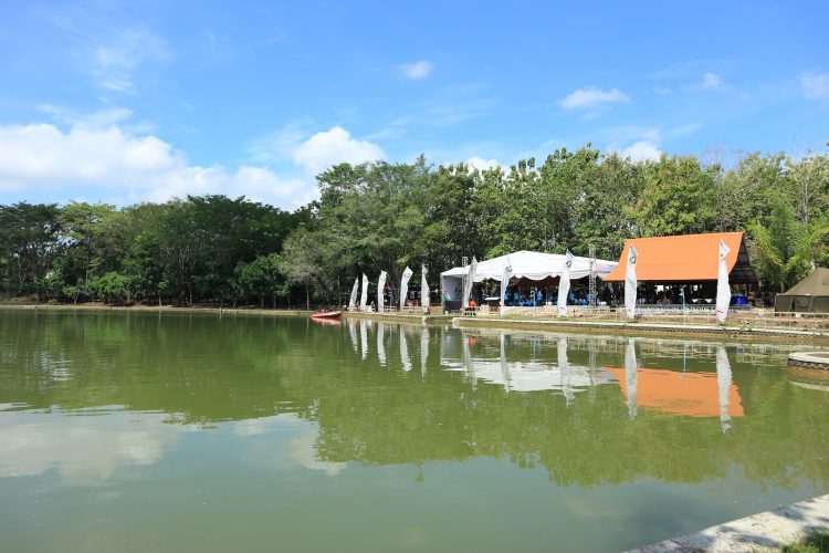 Telaga Kemuning via Ardiankusuma, 1. Pantai Pok Tunggal, 2. Pantai Siung, 3. Pantai Indrayanti (Pantai Pulang Sawal), 4. Pantai Baron, 5. Pantai Jogan, 6. Pantai Sundak, 7. Pantai Krakal, 8. Goa Gelatik, 9. Air Terjun Sri Gethuk, 10. Gua Seropan, 11. Gua Jomblang, 12. Cave Tubing Kalisuci, 13. Gunung Nglanggeran, 14. Pantai Sadranan, 15. Bukit Bintang, 16. Pantai Ngobaran, 17. Pantai Gesing, 18. Bukit Kosakora, 19. Pantai Wedi Ombo, 20. Pantai Slili, 21. Pantai Timang, 22. Pantai Jungwok, 23. Rafting di Kali Oyo Gunungkidul, 24. Pantai Seruni, 25. Pantai Drini, 26. Pantai Sepanjang, 27. Goa Bribin, 28. Goa Kalisuci Gunung Kidul, 29. Alun-alun Wonosari (Alun-alun Pemda), 30. Pantai Kukup, Desa Kemadang, Kecamatan Tanjungsari, 31. Embung Batara Sriten, 32. Pantai Sadeng, 33. Goa Cokro, 34. Goa Lowo, 35. Pantai Ngrenehan, 36. Gua Maria Tritis, 37. Desa Wisata Jelok, 38. Desa Wisata Nglanggeran, 39. Goa Jomblang – Grubug, 40. Goa Paesan, 41. Gunung Patuk atau Bukit Hargodumilah, 42. Gunung Gambar, 43. Telaga Jonge, 44. Dam Beton Indah dan Bendungan Simo, 45. Rest Area Bunder, 46. Goa Cerme, 47. Goa Langse, 48. Pantai Ngandong, 49. Gunung Kendil, 50. Goa Cokakan, 51. Gunung Api Purba Nglanggeran, 52. Bengawan Solo Purba (Telaga Suling), 53. Desa Wisata Umbulrejo, 54. Kawasan Karst Pegunungan Sewu, 55. Telaga Kemuning, 56. Hutan Wanagama, 57. Situs Gambirowati atau Pesanggrahan Gambirowati, 58. Goa Jlamprong, Goa Gesing, Goa Sinden, 59. Desa Wisata Bejiharjo, 60. Desa Wisata Bleberan, 61. Desa Wisata Mojo, 62. Desa Wisata Bobung, 63. Desa Wisata Wonosadi, 64. Desa Wisata Garotan, 65. Lembah Karst Mulo, 66. Hutan Bunder, 67. Hutan Wonosadi, 68. Situs Megalitik Sokoliman, 69. Situs Gunungbang, 70. Pertapaan Kembang Lampir, 71. Pantai Nguyahan, 72. Goa Rancang Kencono