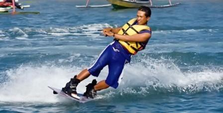 Waterski Tanjung Benoa, 1. Flying Board, 2. Wakerboarding, 3. Parasailing, 4. Sea Walker, 5. Snorkeling, 6. Banana Boat, 7. Flying Fish, 8. Rolling Donut, 10. Scuba Diving, 11. Glass Bottom Boat dan Pulau Penyu, 12. Jet Ski Tanjung Benoa, 13. Berjemur, 14. Pasar Malam Tanjung Benoa, 15. Situs Keagamaan