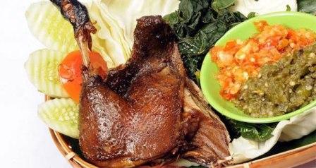 WellDuck Bebek Goreng & Bakar, 1. Bubur Ayam Agus, 2. Pecel Kawi, 3. Kuliner Malam Pos Ketan Legenda 1967, 4. Sate Landak Bu Ria, 5. Soto Geprak Mbah Djo, 6. Hot Cui Mie Gloria Malang, 7. Toko Oen, 8. Cafe Jagung Jaya Abadi, 9. Warung Ronde Titoni, 10. Depot Hok Lay, 11. Rumah Makan Cairo, 12. Putu Lanang Celaket, 13. Bakpao Boldy, 14. Mie Gajah Mada, 15. Rujak Cingur Bude Ruk, 16. Warung Lama Haji Ridwan, 17. Depot Tahu Lontong Lonceng, 18. Burger Buto, 19. Pia Mangkok Malang, 20. STMJ Glintung, 21. Mie Iblis Malang, 22. Surabi Gendut, 23. Gado-Gado Citra Kota Malang, 23. Bakso President, 24. Lesehan Pak H. SHOLEH, 25. Lesehan Yogyakarta Malang, 26. Taman Indie Resto Malang, 27. Amsterdam Garden Resto & Steak House Malang, 28. Malibu Steak ‘n’ Pizza Malang, 29. Padi Resto Galeri Malang, 30. Ikan Bakar 52 Malang, 31. Ikan Goreng Pangeran Muda Malang, 32. Ikan Bakar Cianjur ( IBC ), 33. Pondok Desa Kampung Telaga Malang, 34. Javanine Restaurant, 35. Rumah Makan Inggil, 36. Bakso Bakar Trowulan, 37. Depot Rawon Nguling, 38. WellDuck Bebek Goreng & Bakar, 39. Ayam Kremes Madura Potre Koneng, 40. Bakso Bakar Pahlawan Trip Malang, 41. Harmoni Resto Cafe Malang, 42. Baegopa Malang, 43. Pecel Pyuur (Brisam) Malang, 44. Mie Tomcat Malang, 45. Rawon Brintik, Warung Bu Napsiah Malang, 46. Noodle Inc Malang, 47. Bakso Kota Cak Man Malang, 48. Warung Spesial Sambal Malang, 49. Mie Jogging Malang, 50. Ayam Bakar Lientang Malang, 51. Dapur Resto Kota Malang, 52. Waroeng Bamboe Lesehan Sidomulyo, 53. Omah Kitir Cafe Factory, 54. Waroeng Lesehan Pring Pethuk, 53. Melati Restaurant, 54. Rumah Opa Kitchen And Lounge, 55. Rumah Coffee Loe Mien Toe, 56. Madam Wang Secret Garden, 57. Daerah Payung, 58. Rumah Sosis, 59. Jungle Fast Food Resto, 60. Ria Djenaka Batu, 61. Warung Sate Kelinci, 62. Warung Wareg, 63. Sate Hotplet, 64. Racel Risol, 65. Illy Cafe Lai Lai, 66. Ayam Pakuan, 67. Warung Mie Setan, 68. Orem-orem Khas Arema, 69. Surabi Imut, 70. Bakso Bakar Pak Man, 71. Cwie Mie Malang, 72. Sate dan Gule Kambing Haji Paino Bunul (Tahun 1973 – Sekarang), 73. Depot Soto Lombok (Tahun 1955 – Sekarang), 74. Soto Daging Pak Markeso (Tahun 1950 – Sekarang), 75. Soto Daging Rahayu (sejak 1928), 76. Warung Bu Haji AREMA