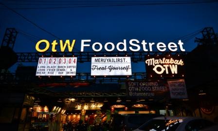 OTW Food Street, 1. Anomali Coffee, 2. Warunk Upnormal, 3. Koultoura Coffee, 4. Djournal Coffee, 5. OTW Food Street, 6. Crematology Coffee Roasters, 7. Tjikini 17, 8. Filosofi Kopi, 9. Junkyard Cafe & Bar, 10. Sinou Kaffee Hausen, 11. Sudoet Tjerita, 12. Enatura Farm And Salad Bar, 13. O’Good Coffee, 14. Maple And Oak, 15. Hause Rooftop, 16. dia.lo.gue, 17. Pigeonhole Coffee, 18. Comic Cafe Tebet, 19. Orka Coffee, 20. Kapitan Lim, 21. Furusato Izakaya, 22. Suka Thai, 23. Kedai Tjikini, 24. Dos Hermanos Coffee, 25. House of Sore, 26. Happiness Kitchen & Coffee Jagakarsa, 27. Lucky Cat Coffee & Kitchen, 28. Giyanti Coffee Roastery, 29. One Fifteenth Coffee, 30. Cerita Café