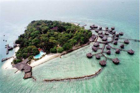 Pulau Bidadari, 1. Monumen Nasional (Tugu Monas), 2. Taman Mini Indonesia Indah (TMII), 3. Tebet Eco Park, 4. Taman Impian Jaya Ancol, 5. Dufan (Dunia Fantasi), 6. Taman Margasatwa Ragunan, 7. Pulau Tidung, 8. Ocean Ecopark, 9. Atlantis Water Adventure, 10. Pulau Bidadari, 11. Tribeca Park, 12. Pasar Seni, 13. Jembatan Kota Intan, 14. Museum Sejarah Jakarta, 15. Museum Bank Indonesia, 16. Ice Skating di Sky Rink, 17. KidZania Jakarta, 18. Kota Tua Jakarta, 19. Grand Indonesia Mall, 20. Masjid Istiqlal, 21. Gereja Katedral Jakarta, 22. Pasar Taman Puring, 23. Taman Suropati Jakarta, 24. Museum Nasional, 25. Pasar Tanah Abang, 26. Pecinan Glodok Jakarta, 27. Sea World Indonesia, 28. Setu Babakan Jakarta, 29. Wisata Mangrove Jakarta, 30. Taman Ayodia, 31. Taman Hutan Kota Penjaringan, 32. Cibugary Farm – Wisata Edukasi Cibugary, 33. Hauwke’s Auto Gallery Kayak Museum Angkut di Malang, 34. Pondok Indah Water Park, 35. The Escape Hunt (Tutup Permanen), 36. Kemang Food Festival (Tutup), 37. Taman Kepulauan Seribu, 38. Wisata Pendidikan Pinisi, 39. Flight Experience Gandaria (Tutup Permanen), 40. Tamasya di Taman Tabebuya, 41. Museum Satria Mandala, 42. Liburan ke Museum di Tengah Kebun, 43. Kampung Main Cipulir, 44. Taman Situ Lembang, 45. Taman Ismail Marzuki, 46. Museum Joang ‘45, 47. Freedom Library (Tutup Permanen), 48. Galeri Indonesia Kaya, 49. Taman Menteng, 50. Museum Macan, 51. Museum Wayang, 52. Klenteng Jin De Yuan, 53. Museum Tekstil, 54. Rumah Si Pitung, 55. Pantai Marunda, 56. Waterbom PIK (Tutup Permanen), 57. Alive Museum Jakarta, 58. Museum Bahari, 59. Pulau Semak Daun, 60. Pulau Pramuka, 61. Pulau Kelapa, 62. Bricks 4 Kidz, 63. Museum Perangko Indonesia, 64. Taman Agrowisata Cilangkap
