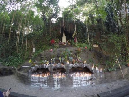 Gua Maria Rahmat Sawer Cigugur Kuningan, 1. Objek Wisata Pemandian Cibulan Kuningan, 2. Taman Nasional Gunung Ciremai , 3. Tempat Wisata Sejarah Situs Purbakala Cipari Kuningan, 4. Tempat Wisata Alam Curug Sidomba Kuningan, 5. Objek Wisata Taman Wisata Alam Linggajati Kuningan, 6. Objek Wisata Waduk Darma Kuningan , 7. Sumur Tujuh Cibulan, 8. Objek Wisata Telaga Remis Kuningan, 9. Objek Wisata Kebun Raya Kuningan, 10. Open Space Gallery Kuningan, 11. Tempat Wisata Sejarah Gedung Perundingan Linggarjati, 12. Pemandian Air Panas Sangkanurip Alami Kuningan, 13. Objek Wisata Lembah Cilengkrang Kuningan, 14. Balong Cigugur Kuningan, 15. Palutungan Kuningan, 16. The Mountain Recreation Park Kuningan, 17. Tempat Wisata Alam Curug Bangkong Kuningan , 18. Objek Wisata Taman Salsabila Kuningan, 19. Situ Cicerem Kuningan (Telaga Biru Cicerem), 20. Gunung Ciremai, 21. Desa Sitonjul Kuningan, 22. Telaga Nilem Kuningan, 23. Kolam Renang Sanggariang Kuningan, 24. Pemandian Air Panas Subang Kuningan, 25. Taman Cisantana, 26. Pusat Oleh-Oleh Kuningan, 27. Wisata Hutan Desa Setianegara, 28. Curug Ceret Kuningan, 29. Gua Maria Rahmat Sawer Cigugur, 30. Balong Keramat Darmaloka, 31. Bumi Perkemahan Ipukan Cisantana Kuningan , 32. Wisata Bukit Panembongan Kuningan, 33. Curug Gongseng, 34. Curug Nyandung Kuningan, 35. Pemandangan Indah Sukageuri Kuningan, 36. Curug Payung Kuningan, 37. Objek Wisata Alami Curug Ciputri Kuningan, 38. Kolam Terapi Ikan Cigugur Kuningan, 39. Paseban Tri Panca Tunggal, 40. Objek Wisata Hutan Kota Mayasih Kuningan, 41. Objek Wisata Hutan Kota Bungkirit Kuningan, 42. Objek Wisata Taman Kota Kuningan, 43. Objek Wisata Taman Cirendang Kuningan, 44. Objek Wisata Telaga Nilam Kuningan, 45. Objek Wisata Balong Dalem Jalaksana Kuningan, 46. Sangkan Resort Aqua Park