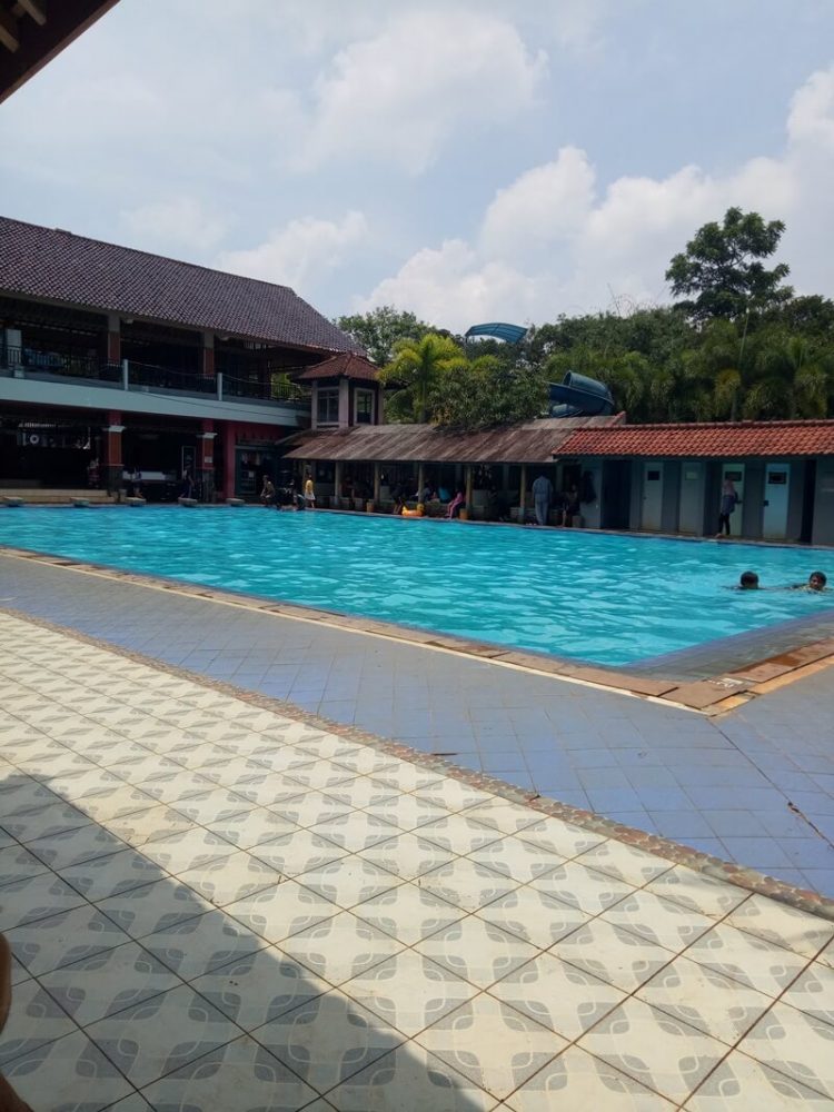 Kolam Renang Tirta Citapen via Google Maps Rita Yusfida