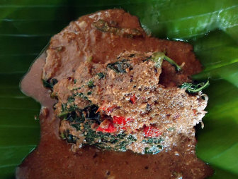 Lontong Jukut Serapah, 1. Blayag Raja, 2. Lontong Jukut Serapah, 3. Nasi Tepeng Khas Bali, 4. Serombotan Khas Bali, 5. Rujak Kuah Pindang Khas Bali, 6. Sate Lilit Khas Bali, 7. Ayam/Bebek Betutu Khas Bali, 8. Bagiak Khas Bali, 9. Kacang Asin Khas Bali, 10. Lawar Kuwir Khas Bali, 11. Nasi Campur Ayam Bali, 12. Nasi Jinggo Khas Bali, 13. Tum Ayam Khas Bali, 14. Jaja Wajik Khas Bali, 15. Jaja Bendu Khas Bali, 16. Rujak Bulung Khas Bali, 17. Tipat Cantok Khas Bali, 18. Godoh Gedang Khas Bali, 19. Bubur Injin Khas Bali, 20. Bubur Mengguh Khas Bali, 21. Komoh Khas Bali, 22. Jukut Ares Khas Bali, 23. Nasi Sela (Ubi) Khas Bali, 24. Be Pasih Mesambel Matah, 25. Berengkes, 26. Gerang Sambel Bawang, 27. Sambel Bongkot, 28. Garangasem, 29. Jejeruk, 30. Jukut Serombotan, 31. Jukut Urab, 32. Nasi Bubuh, 33. Nasi Yasa, 34. Penyon, 35. Pesan Clengis, 36. Sate Kakul, 37. Sate Kablet, 38. Sate Plecing, 39. Telur Bumbu Bali