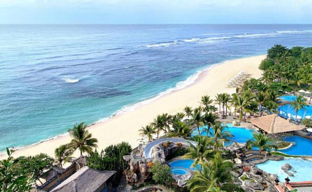 Pantai Nusa Dua Bali, Profil Pulau Bali Menjadi Pulau Dewata, Pesona Pulau Bali yang Mendunia, Destinasi Wisata Pulau Bali yang Populer, Patung Garuda Wisnu Kencana Bali, Harga Tiket GWK, Lokasi Patung Garuda Wisnu Kencana, Rute Menuju Lokasi Patung GWK, Keistimewaan Patung Garuda Wisnu Kencana, Jadwal Event di GWK