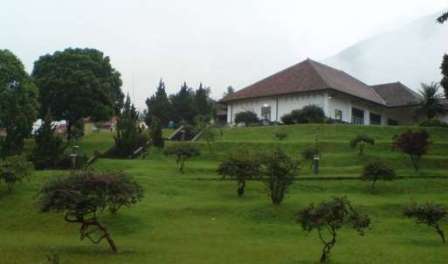 Tempat Wisata Sejarah Gedung Perundingan Linggarjati, 1. Objek Wisata Pemandian Cibulan Kuningan, 2. Taman Nasional Gunung Ciremai , 3. Tempat Wisata Sejarah Situs Purbakala Cipari Kuningan, 4. Tempat Wisata Alam Curug Sidomba Kuningan, 5. Objek Wisata Taman Wisata Alam Linggajati Kuningan, 6. Objek Wisata Waduk Darma Kuningan , 7. Sumur Tujuh Cibulan, 8. Objek Wisata Telaga Remis Kuningan, 9. Objek Wisata Kebun Raya Kuningan, 10. Open Space Gallery Kuningan, 11. Tempat Wisata Sejarah Gedung Perundingan Linggarjati, 12. Pemandian Air Panas Sangkanurip Alami Kuningan, 13. Objek Wisata Lembah Cilengkrang Kuningan, 14. Balong Cigugur Kuningan, 15. Palutungan Kuningan, 16. The Mountain Recreation Park Kuningan, 17. Tempat Wisata Alam Curug Bangkong Kuningan , 18. Objek Wisata Taman Salsabila Kuningan, 19. Situ Cicerem Kuningan (Telaga Biru Cicerem), 20. Gunung Ciremai, 21. Desa Sitonjul Kuningan, 22. Telaga Nilem Kuningan, 23. Kolam Renang Sanggariang Kuningan, 24. Pemandian Air Panas Subang Kuningan, 25. Taman Cisantana, 26. Pusat Oleh-Oleh Kuningan, 27. Wisata Hutan Desa Setianegara, 28. Curug Ceret Kuningan, 29. Gua Maria Rahmat Sawer Cigugur, 30. Balong Keramat Darmaloka, 31. Bumi Perkemahan Ipukan Cisantana Kuningan , 32. Wisata Bukit Panembongan Kuningan, 33. Curug Gongseng, 34. Curug Nyandung Kuningan, 35. Pemandangan Indah Sukageuri Kuningan, 36. Curug Payung Kuningan, 37. Objek Wisata Alami Curug Ciputri Kuningan, 38. Kolam Terapi Ikan Cigugur Kuningan, 39. Paseban Tri Panca Tunggal, 40. Objek Wisata Hutan Kota Mayasih Kuningan, 41. Objek Wisata Hutan Kota Bungkirit Kuningan, 42. Objek Wisata Taman Kota Kuningan, 43. Objek Wisata Taman Cirendang Kuningan, 44. Objek Wisata Telaga Nilam Kuningan, 45. Objek Wisata Balong Dalem Jalaksana Kuningan, 46. Sangkan Resort Aqua Park
