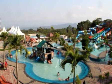 The Mountain Recreation Park Kuningan, 1. Objek Wisata Pemandian Cibulan Kuningan, 2. Taman Nasional Gunung Ciremai , 3. Tempat Wisata Sejarah Situs Purbakala Cipari Kuningan, 4. Tempat Wisata Alam Curug Sidomba Kuningan, 5. Objek Wisata Taman Wisata Alam Linggajati Kuningan, 6. Objek Wisata Waduk Darma Kuningan , 7. Sumur Tujuh Cibulan, 8. Objek Wisata Telaga Remis Kuningan, 9. Objek Wisata Kebun Raya Kuningan, 10. Open Space Gallery Kuningan, 11. Tempat Wisata Sejarah Gedung Perundingan Linggarjati, 12. Pemandian Air Panas Sangkanurip Alami Kuningan, 13. Objek Wisata Lembah Cilengkrang Kuningan, 14. Balong Cigugur Kuningan, 15. Palutungan Kuningan, 16. The Mountain Recreation Park Kuningan, 17. Tempat Wisata Alam Curug Bangkong Kuningan , 18. Objek Wisata Taman Salsabila Kuningan, 19. Situ Cicerem Kuningan (Telaga Biru Cicerem), 20. Gunung Ciremai, 21. Desa Sitonjul Kuningan, 22. Telaga Nilem Kuningan, 23. Kolam Renang Sanggariang Kuningan, 24. Pemandian Air Panas Subang Kuningan, 25. Taman Cisantana, 26. Pusat Oleh-Oleh Kuningan, 27. Wisata Hutan Desa Setianegara, 28. Curug Ceret Kuningan, 29. Gua Maria Rahmat Sawer Cigugur, 30. Balong Keramat Darmaloka, 31. Bumi Perkemahan Ipukan Cisantana Kuningan , 32. Wisata Bukit Panembongan Kuningan, 33. Curug Gongseng, 34. Curug Nyandung Kuningan, 35. Pemandangan Indah Sukageuri Kuningan, 36. Curug Payung Kuningan, 37. Objek Wisata Alami Curug Ciputri Kuningan, 38. Kolam Terapi Ikan Cigugur Kuningan, 39. Paseban Tri Panca Tunggal, 40. Objek Wisata Hutan Kota Mayasih Kuningan, 41. Objek Wisata Hutan Kota Bungkirit Kuningan, 42. Objek Wisata Taman Kota Kuningan, 43. Objek Wisata Taman Cirendang Kuningan, 44. Objek Wisata Telaga Nilam Kuningan, 45. Objek Wisata Balong Dalem Jalaksana Kuningan, 46. Sangkan Resort Aqua Park
