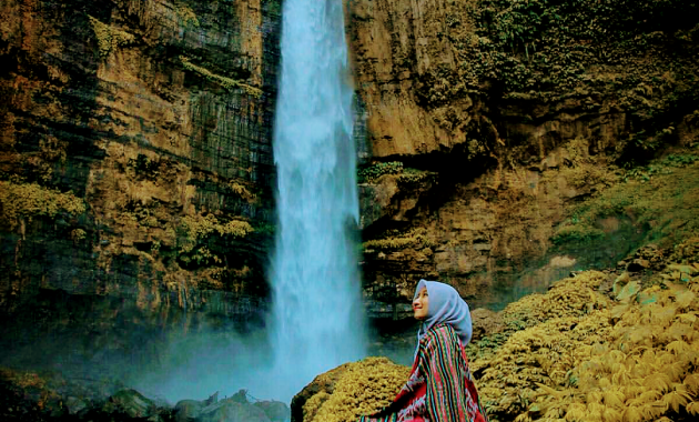 Air Terjun Kapas Biru, 1. Pemandian Alam Selokambang, 2. Liburan ke Pantai Bambang Lumajang, 3. Wisata Sejara ke Candi Mandara Giri Lumajang, 4. Tempat Wisata Alam Goa Tetes Lumajang, 5. Liburan Seru ke Gunung Semeru Lumajang, 6. Kawasan Wonorejo Terpadu (KWT) Lumajang, 7. Liburan Seru ke Pantai Watu Godeg Lumajang, 8. Tempat Wisata Alam Danau Ranu Kumbolo Lumajang, 9. Tempat Wisata Pantai Dampar Lumajang, 10. Berwisata ke Pantai Watu Pecak Lumajang, 11. Tempat Liburan Keluarga Pantai Tlepuk Lumajang, 12. Tempat Wisata Seru Gunung Lemongan Lumajang, 13. Wisata Air Terjun Manggisan Lumajang, 14. Puncak B-29, 15. Wisata Kebun Teh Kertowono Gucialit Lumajang, 16. Wisata Sejarah Situs Biting, 17. Tubing Adventure Kali Betoto, 18. Air Terjun Coban Sewu, 19. Ranu Regulo, 20. Ranu Pane, 21. Ranu Bedali, 22. Ranu Pakis, 23. Danau Klakah, 24. Wisata Air Terjun Coban Pawon Lumajang, 25. Wisata Hutan Bambu Lumajang, 26. Air Terjun Kapas Biru, 27. Ranu Lading, 28. Kolam Renang Veteran, 29. Agrowisata Lumajang, 30. Objek Wisata Goa Bima di Lumajang, 31. Wisata Air Terjun Watu Lapis Lumajang, 32. Wisata Pantai Wotgalih Lumajang, 33. Agrowisata Bunga Lumajang, 34. Museum Daerah Lumajang, 35. Gunung Sawur, 36. Gunung Wayang, 37. Coban Sriti (Antrukan Wolu), 38. Coban Kabut Pelangi, 39. Wisata Bukit Cinta Mahameru, 40. Oro Oro Ombo, 41. Air Terjun Gucialit (Semingkir), 42. Tempat Wisata Air Terjun Carang Kuning, 43. Air Terjun Antrukan Trap Seribu, 44. Air Terjun Kedung Kuwung, 45. Tirtosari View, 46. Air Terjun Antrukan Menjangan, 47. Air Terjun Antrukan Jago Lumajang, 48. Kebun Kertonowo, 49. Hutan Pinus Penanggal, 50. Grati Park, 51. Puncak Gunung Wayang, 52. Alun-alun Lumajang