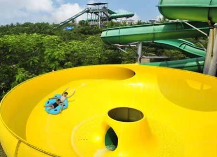 Cool Running, Wahana di Snowbay TMII, 12. Typhoon River, Fasilitas di Snowbay TMII, Jam Buka Snowbay , Harga Tiket Snowbay Waterpark Terbaru , Info Contact Pengelola Snowbay, Kuliner di Snowbay