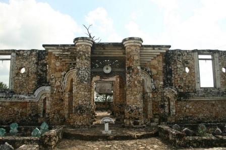 Wisata Kota Tua Kalianget, 1. Pantai Slopeng Madura, 2. Pantai Siring Kemuning, 3. Air Terjun Toroan , 4. Pantai Sambilangan , 5. Vihara Avalokitesvara, 6. Gili Labak Madura, 7. Pantai Lombang, 8. Wisata Taman Tectona, 9. Masjid Agung Sumenep, 10. Museum Keraton Sumenep, 11. Pantai Rongkang, 12. Boekit Tinggi Daramista, 13. Kepulauan Kangean , 14. Hutan Bawah Laut kep Kangean, 15. Mercusuar Bangkalan, 16. Jembatan Suramadu, 17. Wisata Budaya Karapan Sapi, 18. Wisata Bukit Jaddhih, 19. Pantai Rindu, 20. Gua Blaban, 21. Api Tak Kunjung Padam, 22. Wisata Bukit Kehi, 23. Pantai Jumiang, 24. Monumen Sampang, 25. Tirta Sumekar Indah , 26. Pantai Camplong, 27. Pantai Batu Kerbuy, 28. Pantai Ponjuk Timur Talango, 29. Bukit Geger Bangkalan, 30. Bukit Pelalangan Arosbaya, 31. Air Terjun Batu Raja Manitan, 32. Bukit Cinta Pamekasan, 33. Puncak Ratu Pamekasan, 34. Bukit Lampion Beramah, 35. Wisata Alam Bukit Brukoh, 36. Pantai Nepa, 37. Wisata Kota Tua Kalianget, 38. Air terjun Kokop, 39. Sentra Batik Madura