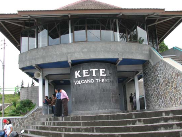 Ketep Vulkano Theatre Magelang, Informasi Umum, Lokasi Ketep Pass Magelang , Fasilitas Objek Wisata Ketep Pass , Harga Tiket Masuk Objek Wisata Ketep Pass Magelang, Aktivitas Seru di Ketep Pass Magelang