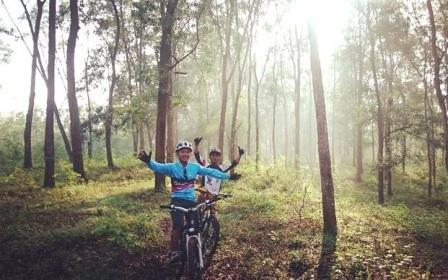 Alas Kethu, 1. Alun Alun Giri Krida Bakti, 2. Pantai Nampu, 3. Pantai Banyutowo, 4. Pantai Sembukan, 5. Waduk Gajah Mungkur, 6. Air Terjun Setren Girimanik, 7. Goa Putri Kencono, 8. Papan Luncur Gantole,  9. Museum Karst Dunia Wonogiri, 10. Wisata Spiritual Kahyangan, 11. Museum Wayang Indonesia, 12. Sendang Asri Waduk Gajah Mungkur, 13. Alas Kethu, 14. Bukit Cumbri, 15.  Wisata Air Telaga Rowo Batuwarno, 16. Telaga Claket Selogiri, 17. Goa Ngantap Wonogiri, 18. Gua Maria, 19. Jurug Kemukus, 20. Pantai Dadapan, 21. Air Terjun Kalimas, 22. Bukit Jonambang, 23. Desa Wisata Soko Gunung, 24. Pantai Klothok, 25. Pantai Puyangan, 26. Pantai Karang Bang, 27. Puncak Secokro, 28. Puncak Joglo Wonogiri, 29. Pantai Kwaru Gunturhargo Paranggupito, 30. Pantai Karang Payung, 31. Pantai Kali Mirah, 32. Pantai Njojogan, 33. Watu Cenik Wonogiri, 34. Taman Plintheng Semar, 35. Air Terjun Binangun Watu Jadah , 36. Hutan Pinus Bukit Suwondo, 37. Taman Wisata Tunggangan Jatiroto, 38. Monumen Bedol Desa, 39. Air Terjun Sanginan, 40. Kedung Areng Wonogiri, 41. Taman Ponten Wonogiri, 42. Ganthole Bawah (Menara Filter), 43. Tegal Simbah, 44. Istana Parnaraya, 45. Goa Resi, 46. Soko Langit