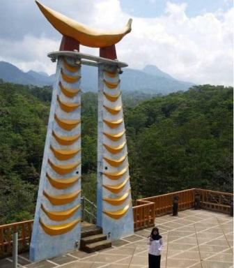 Wisata Kudus Terbaru Menara Pisang