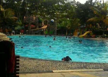 Gading Splash Water Kebumen, 1. Pantai Logending Kebumen, 2. Pantai Karang Bolong Kebumen, 3. Pantai Menganti Kebumen, 4. Pantai Pecaron Kebumen, 5. Wisata Alam Kebumen Curug Silancur, 6. Wisata Alam Kebumen Goa Jatijajar, 7. Pantai Karang Agung Kebumen, 8. Air terjun Superman’s Big Sister, 9. Puncak Gunung Duwur, 10. Waduk Sempor Kebumen, 11. Arung jeram Padegolan, 12. Wisata Sejarah di Benteng Van der Wijck, 13. Cagar Alam Geologi Karangsambung, 14. Obyek wisata Kebumen pantai petanahan, 15. Pantai Suwuk Kebumen, 16. Pantai Lampon Kebumen, 17. Pemandian Air Panas Krakal, 18. Taman Kota Jenderal HM Sarbini, 19. Bukit Pranji Kebumen, 20. Bukit Langit Kebumen, 21. Wisata Alam Jembangan, 22. Pantai Bocor Kebumen, 23. Goa Petruk Kebumen, 24. Pantai Lembupurwo Kebumen , 25. Air Terjun Sudimoro Kebumen, 26. Air Terjun Sawangan Kebumen, 27. Bukit Pentulu Indah, 28. Curug Kedondong Kebumen, 29. Curug Plumbon Kebumen, 30. Pantai Surumanis, 31. Taman Reptil Kebumen, 32. Jemur Adventure Park, 33. Gading Splash Water Kebumen, 34. Pantai Gebyuran, 35. Curug Wringin, 36. Curug Silangit, 37. Gua Langse, 38. Goa Silodong, 39. Pantai Bopong, 40. Hutan Mangrove Logending, 41. Alian Butterfly Park, 42. Puncak Prabu, 43. Curug Gemawang, 44. Pantai Setrojenar, 45. Curug Karang Gemantung, 46. Tanjung Karang Penganten, 47. Bukit Buluh Payung, 48. Jembatan Merah Menganti, 49. Terowongan Ijo, 50. Curug Domas, 51. Bukit Sianco, 52. Pantai Karangbata, 53. Pantai Laguna, 54. Pantai Sawangan, 55. Bulupitu