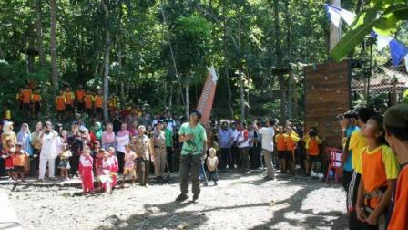 Jemur Adventure Park, 1. Pantai Logending Kebumen, 2. Pantai Karang Bolong Kebumen, 3. Pantai Menganti Kebumen, 4. Pantai Pecaron Kebumen, 5. Wisata Alam Kebumen Curug Silancur, 6. Wisata Alam Kebumen Goa Jatijajar, 7. Pantai Karang Agung Kebumen, 8. Air terjun Superman’s Big Sister, 9. Puncak Gunung Duwur, 10. Waduk Sempor Kebumen, 11. Arung jeram Padegolan, 12. Wisata Sejarah di Benteng Van der Wijck, 13. Cagar Alam Geologi Karangsambung, 14. Obyek wisata Kebumen pantai petanahan, 15. Pantai Suwuk Kebumen, 16. Pantai Lampon Kebumen, 17. Pemandian Air Panas Krakal, 18. Taman Kota Jenderal HM Sarbini, 19. Bukit Pranji Kebumen, 20. Bukit Langit Kebumen, 21. Wisata Alam Jembangan, 22. Pantai Bocor Kebumen, 23. Goa Petruk Kebumen, 24. Pantai Lembupurwo Kebumen , 25. Air Terjun Sudimoro Kebumen, 26. Air Terjun Sawangan Kebumen, 27. Bukit Pentulu Indah, 28. Curug Kedondong Kebumen, 29. Curug Plumbon Kebumen, 30. Pantai Surumanis, 31. Taman Reptil Kebumen, 32. Jemur Adventure Park, 33. Gading Splash Water Kebumen, 34. Pantai Gebyuran, 35. Curug Wringin, 36. Curug Silangit, 37. Gua Langse, 38. Goa Silodong, 39. Pantai Bopong, 40. Hutan Mangrove Logending, 41. Alian Butterfly Park, 42. Puncak Prabu, 43. Curug Gemawang, 44. Pantai Setrojenar, 45. Curug Karang Gemantung, 46. Tanjung Karang Penganten, 47. Bukit Buluh Payung, 48. Jembatan Merah Menganti, 49. Terowongan Ijo, 50. Curug Domas, 51. Bukit Sianco, 52. Pantai Karangbata, 53. Pantai Laguna, 54. Pantai Sawangan, 55. Bulupitu