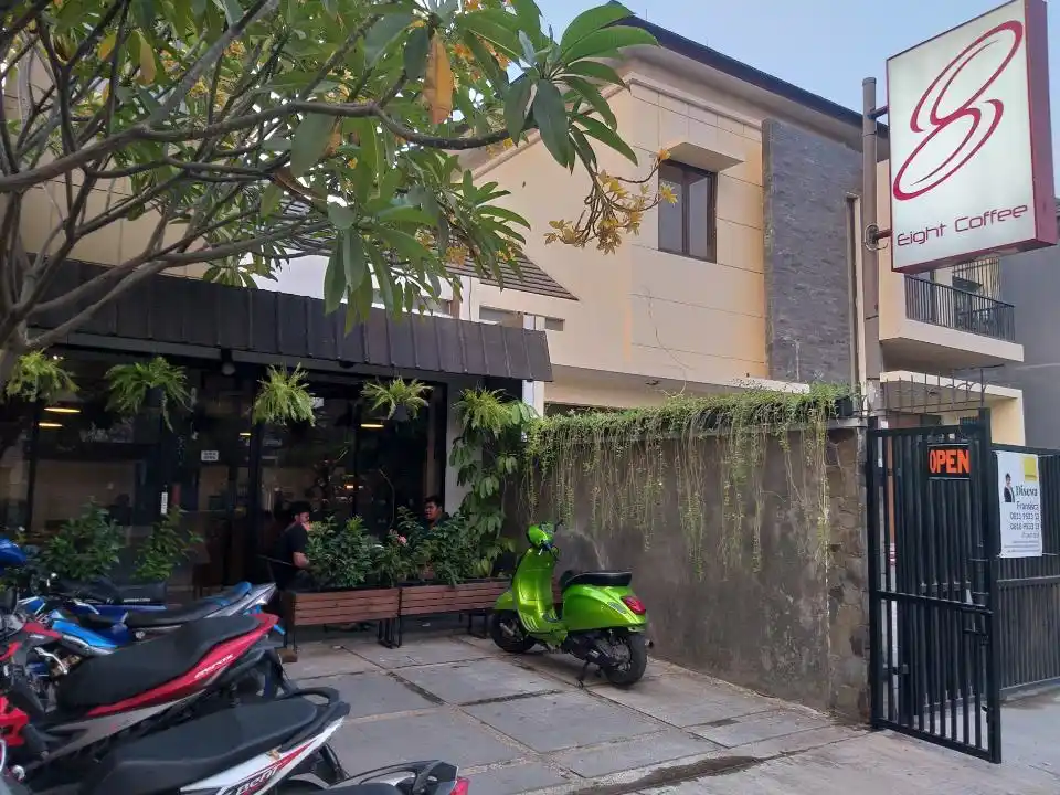Eight Coffee via Traveloka, 1. Nongkrong di Ichirei Ramen &amp; Steak Bekasi, 2. Ngopi di Head &amp; Brew Coffee Bekasi, 3. Nyicip Pempek Gaby yang Nikmati di Bekasi, 4. Alun-alun Kota Bekasi, 5. Danau Duta Harapan, 6. Koma Junkyard Cafe, 7. Nenen Nyok, 8. Cafe Palazzo, 9. Warkop Masa Gitu, 10. Eggo Waffle, 11. Double U Steak, 12. Gudang Rottie, 13. Es Durian Patal, 14. Warung Pancong Balap, 15. Sringopi, 16. Carrington Coffee, 17. The Cubite, 18. Satay Celup Uncle Chen’s, 19. Kedutaan Besar Bekasi , 20. Atelier Coffee &amp; Kitchen, 21. Coffee Paste, 22. D’Keleus Waroeng Hangout, 23. J-Zone Cafe, 24. Toast Toast-an, 25. Ngopiisme, 26. Kopi Tjan, 27. Warung Top.inc, 28. Waroeng Kongkow, 29. San9a, 30. Up To You Cafe, 31. Eight Coffee, 32. Coffee Bens, 33. de’Kopi, 34. Sausalito Cafe &amp; Bistro, 35. Find Out Coffee, 36. Trusty Cafe, 37. Warunk Fenomenal, 38. Mutual Coffee And Roastery, 39. Barong Coffee &amp; Lounge, 40. Glamrock Cafe