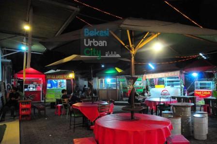 Kedutaan Besar Bekasi, 1. Nongkrong di Ichirei Ramen &amp; Steak Bekasi, 2. Ngopi di Head &amp; Brew Coffee Bekasi, 3. Nyicip Pempek Gaby yang Nikmati di Bekasi, 4. Alun-alun Kota Bekasi, 5. Danau Duta Harapan, 6. Koma Junkyard Cafe, 7. Nenen Nyok, 8. Cafe Palazzo, 9. Warkop Masa Gitu, 10. Eggo Waffle, 11. Double U Steak, 12. Gudang Rottie, 13. Es Durian Patal, 14. Warung Pancong Balap, 15. Sringopi, 16. Carrington Coffee, 17. The Cubite, 18. Satay Celup Uncle Chen’s, 19. Kedutaan Besar Bekasi , 20. Atelier Coffee &amp; Kitchen, 21. Coffee Paste, 22. D’Keleus Waroeng Hangout, 23. J-Zone Cafe, 24. Toast Toast-an, 25. Ngopiisme, 26. Kopi Tjan, 27. Warung Top.inc, 28. Waroeng Kongkow, 29. San9a, 30. Up To You Cafe, 31. Eight Coffee, 32. Coffee Bens, 33. de’Kopi, 34. Sausalito Cafe &amp; Bistro, 35. Find Out Coffee, 36. Trusty Cafe, 37. Warunk Fenomenal, 38. Mutual Coffee And Roastery, 39. Barong Coffee &amp; Lounge, 40. Glamrock Cafe