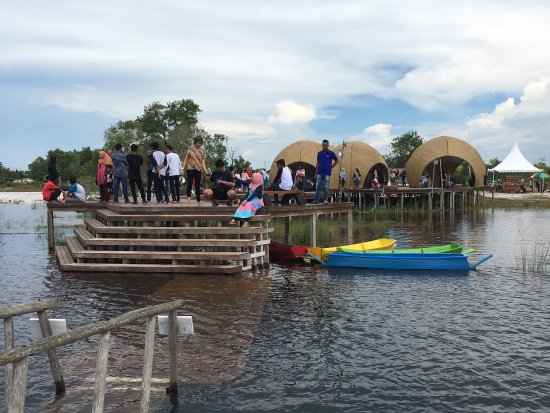 Dermaga Kirana via Tripadvisor, 1. Pantai Nyiur Melambai, 2. Pulau Lengkuas, 3. Pantai Tanjung Tinggi, 4. Pantai Penyak, 5. Pantai Tanjung Kelayang, 6. Pulau Memperak, 7. Kawasan Pantai and Resort Bukit Berahu, 8. Pantai Punai, 9. Kampong Dedaun, 10. Tanjung Binga, 11. Burung Mandi, 12. Pantai Serdang, 13. Pulau Pasir, 14. Pulau Batu Berlayar, 15. Pulau Kepayang, 16. Pulau Lutong, 17. Pulau Leebong, 18. Bukit Pangkuan, 19. Museum Kata, 20. Sail Belitung, 21. Tirta Marundang, 22. Air Terjun Gurok Beraye , 23. Air Terjun Kapala Kawai, 24. Air Terjun Marsilla, 25. Danau Kaolin, 26. Desa Nelayan, 27. Sungai Batu Mentas, 28. Bukit Peramun, 29. Gusong Bugis, 30. Open Pit, 31. Dermaga Kirana, 32. Pantai Penyabong, 33. Air Terjun Gurok Beraye, 34. Pulau Burung, 35. Pantai Tanjung Pendam, 36. Bukit Batu Baginde