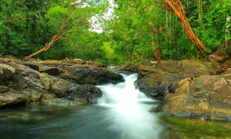 Sungai Batu Mentas, 1. Pantai Nyiur Melambai, 2. Pulau Lengkuas, 3. Pantai Tanjung Tinggi, 4. Pantai Penyak, 5. Pantai Tanjung Kelayang, 6. Pulau Memperak, 7. Kawasan Pantai and Resort Bukit Berahu, 8. Pantai Punai, 9. Kampong Dedaun, 10. Tanjung Binga, 11. Burung Mandi, 12. Pantai Serdang, 13. Pulau Pasir, 14. Pulau Batu Berlayar, 15. Pulau Kepayang, 16. Pulau Lutong, 17. Pulau Leebong, 18. Bukit Pangkuan, 19. Museum Kata, 20. Sail Belitung, 21. Tirta Marundang, 22. Air Terjun Gurok Beraye , 23. Air Terjun Kapala Kawai, 24. Air Terjun Marsilla, 25. Danau Kaolin, 26. Desa Nelayan, 27. Sungai Batu Mentas, 28. Bukit Peramun, 29. Gusong Bugis, 30. Open Pit, 31. Dermaga Kirana, 32. Pantai Penyabong, 33. Air Terjun Gurok Beraye, 34. Pulau Burung, 35. Pantai Tanjung Pendam, 36. Bukit Batu Baginde