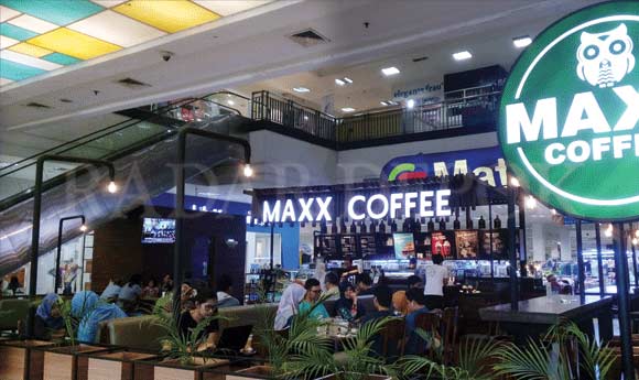 Maxx Coffee via Gotomalls, 1. Shabu Hachi Margonda Depok, 2. Waroeng SS Spesial Sambal, 3. Mang Engking, 4. Pondok Laras, 5. Saung Talaga, 6. Soto Bu Tjondro, 7. Roti Bakar Eddy, 8. RUMAH LOBSTER DEPOK, 9. FISHSTREAT DEPOK, 10. Steak Moen – Moen, 11. Warung Pasta Depok, 12. Pondok Ikan Gurame, 13. Fat Bubble, 14. Mang Kabayan, 15. Perang Kerang, 16. Tibumi Rumah Kopi, 17. Imperial Kitchen & Dimsum, 18. Maxx Coffee, 19. Sop Duren Margonda, 20. Ayam Bakar Christina, 21. Bakso Hitam Pak Bewok, 22. Rumah Makan Shinta, 23. Shirin, 24. Laziiz Restaurant, Makanan Khas Timur Tengah di Depok, 25. Soerabi Enhaii, 26. Nasi Timbel Si Teteh, 27. Pecel Lele Lela, 28. Pidie 2000