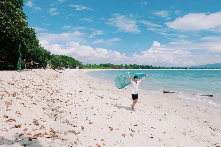 Pantai Embe